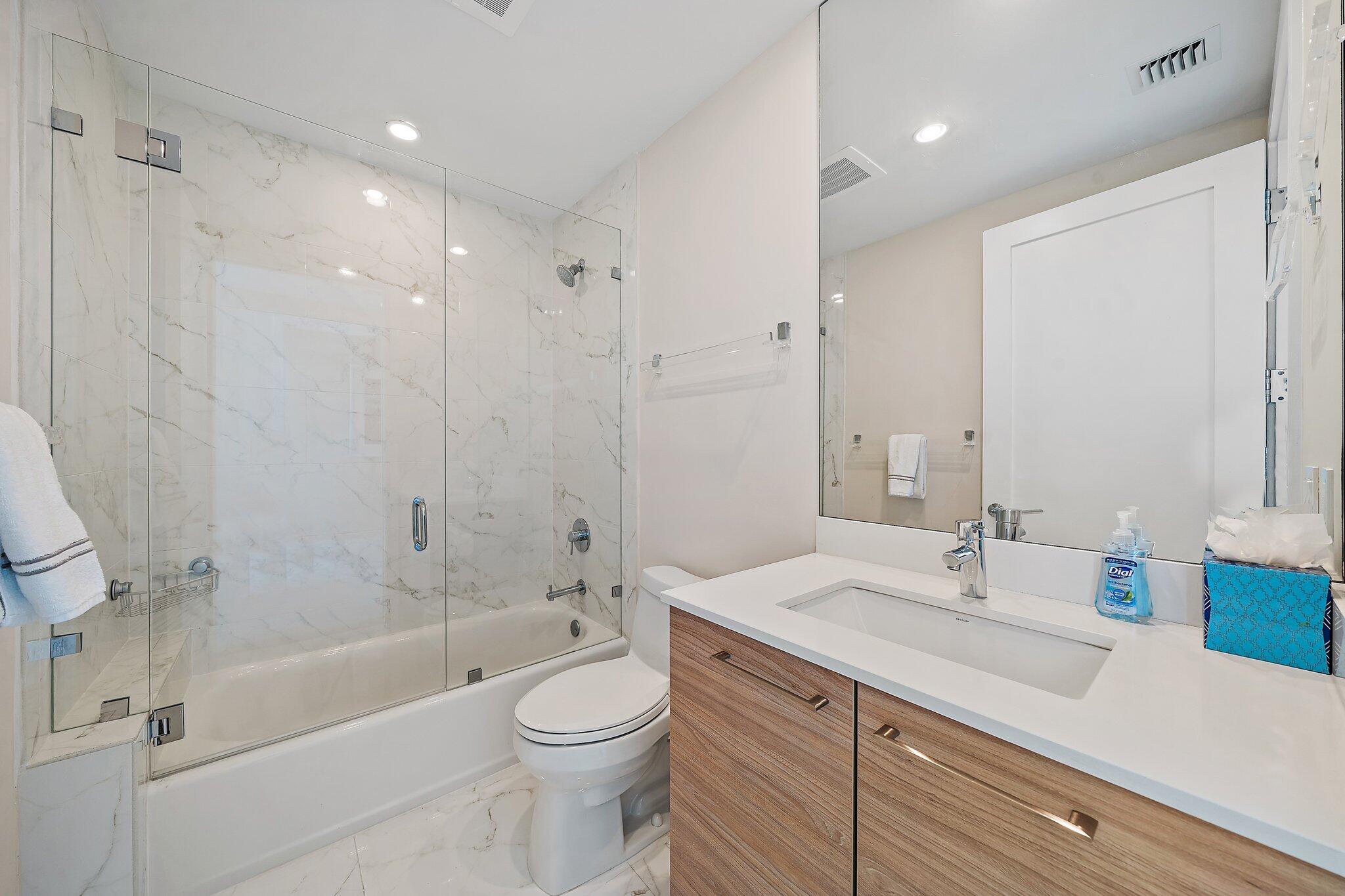 2 Water Club Way 1404