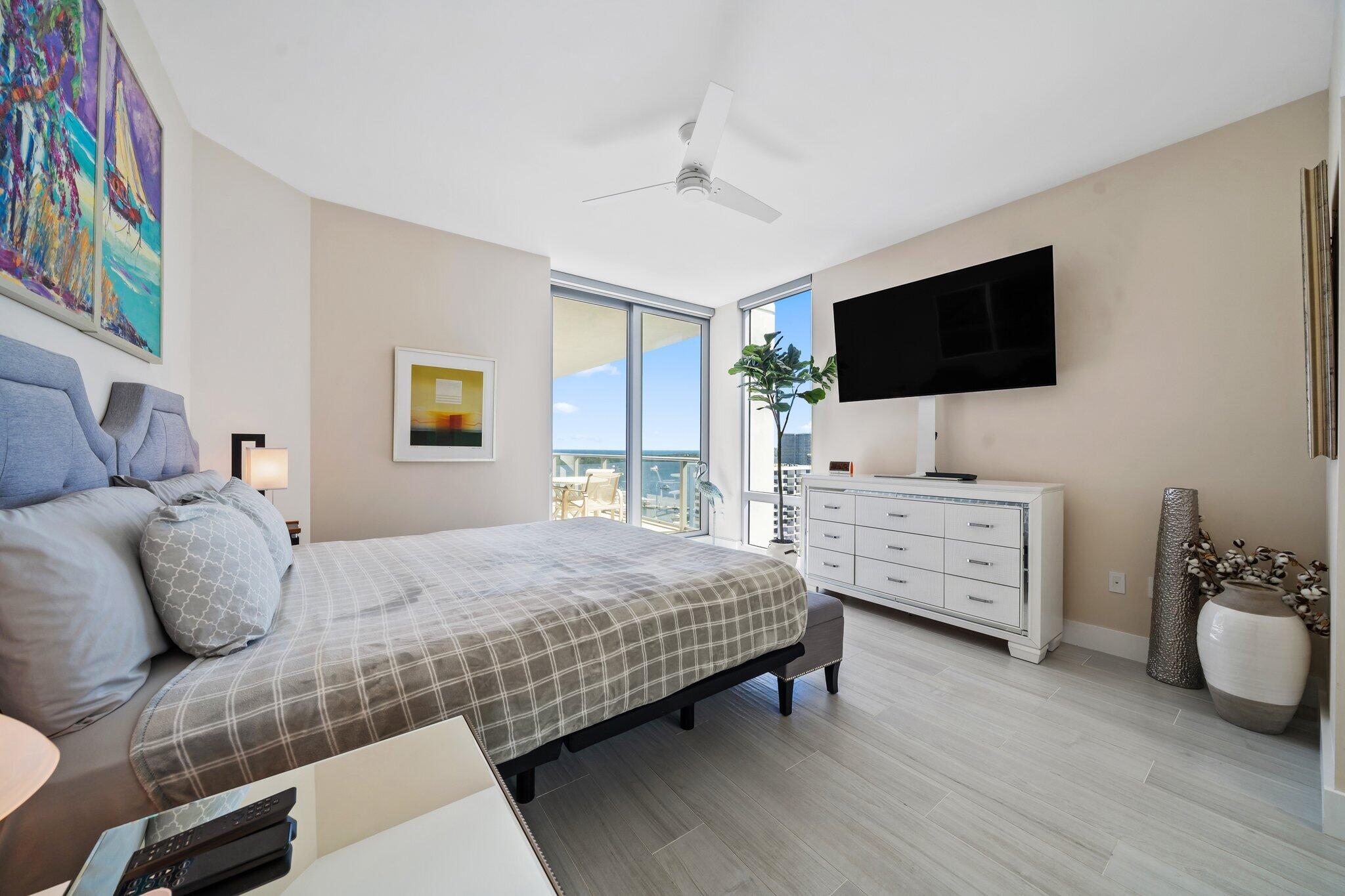 2 Water Club Way 1404