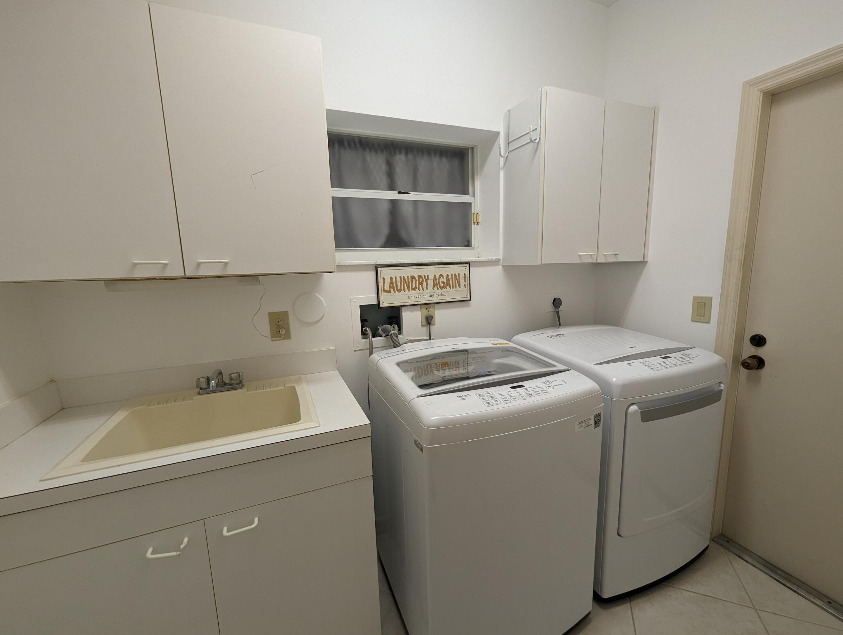 15925 Westerly Terrace