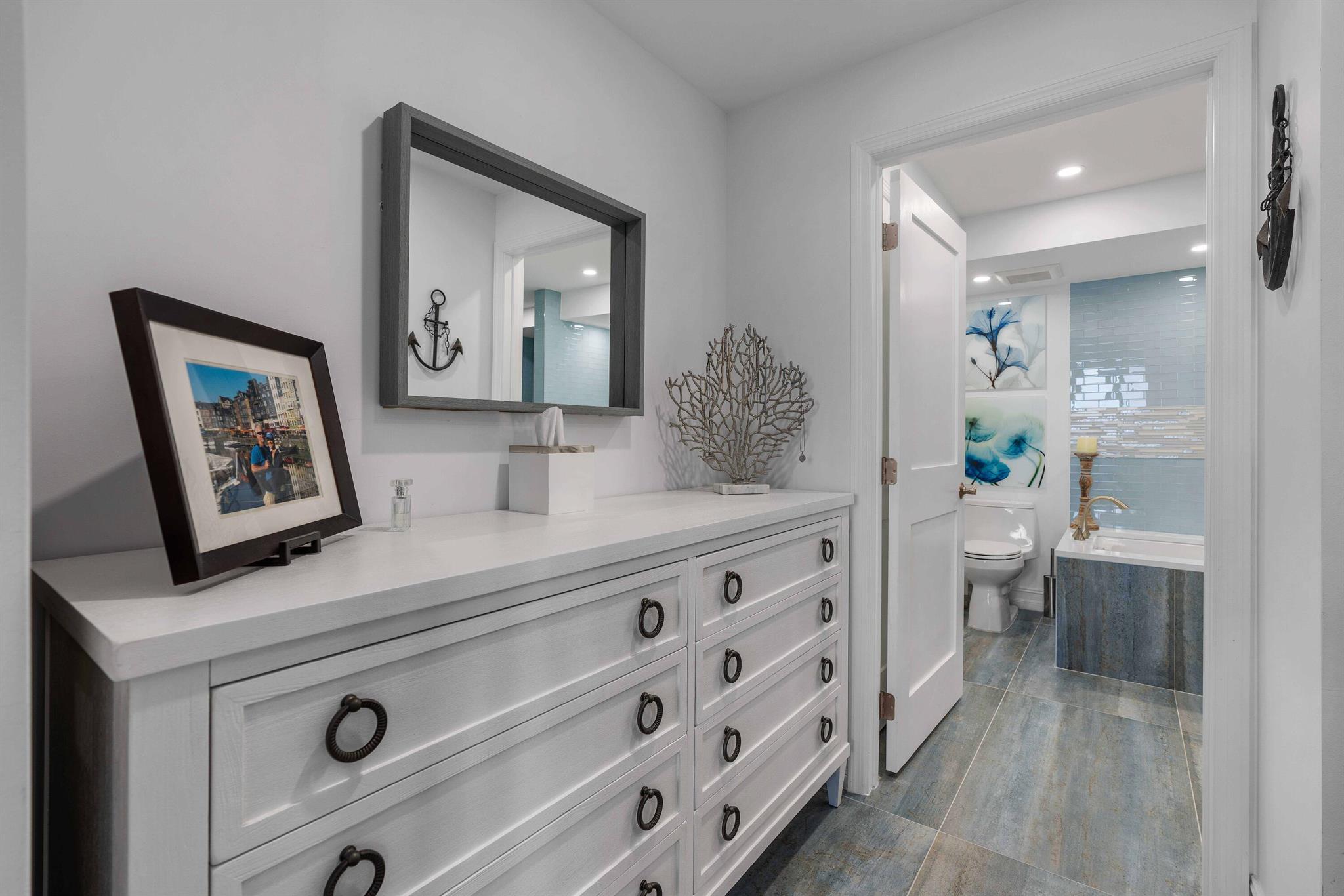 108 Lakeshore Drive 839