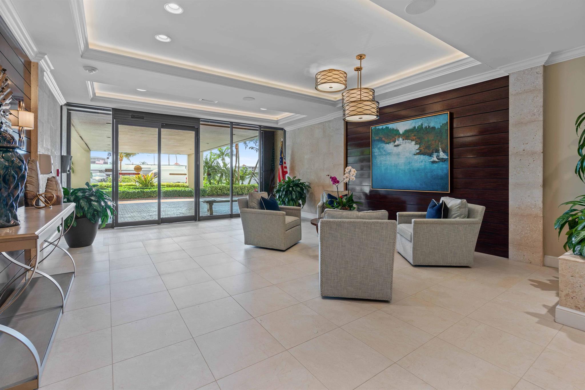 108 Lakeshore Drive 839