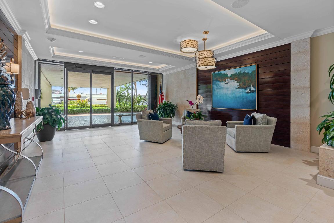 108 Lakeshore Drive 839