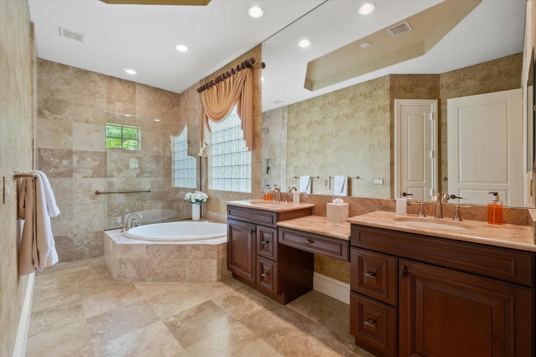 121 Hawksbill Way