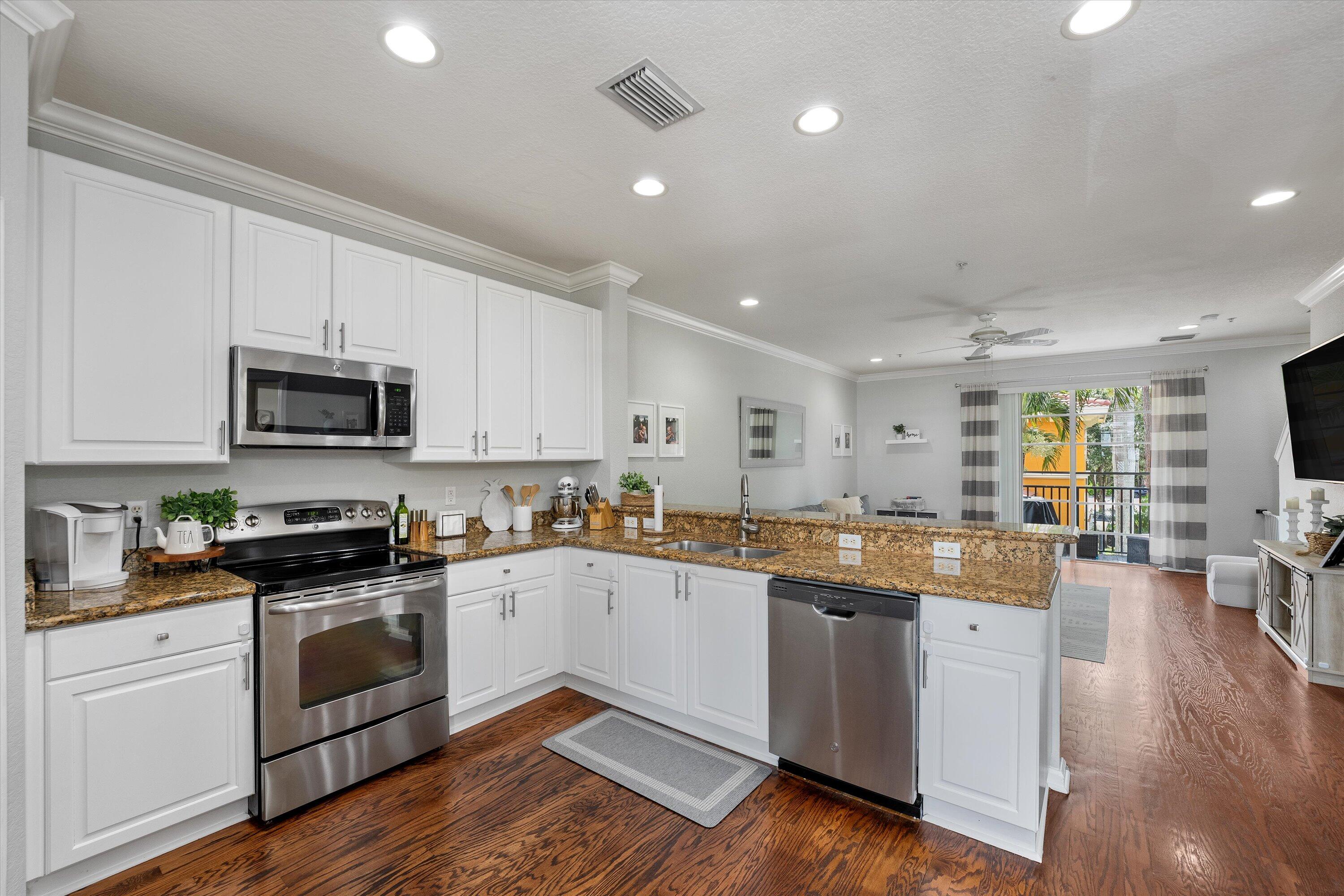 163 Greenwich Circle