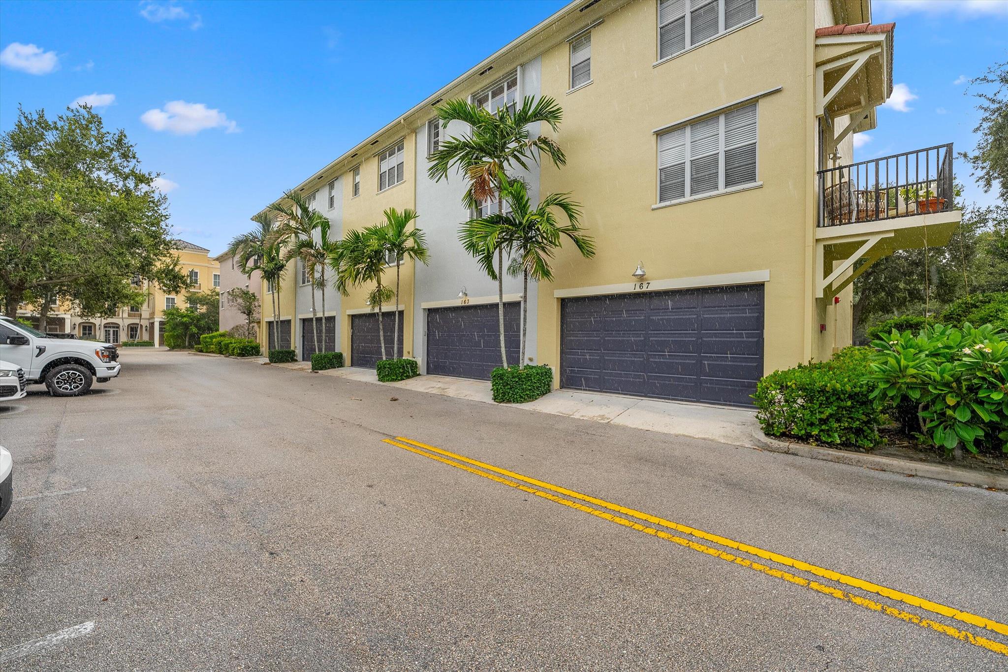 163 Greenwich Circle