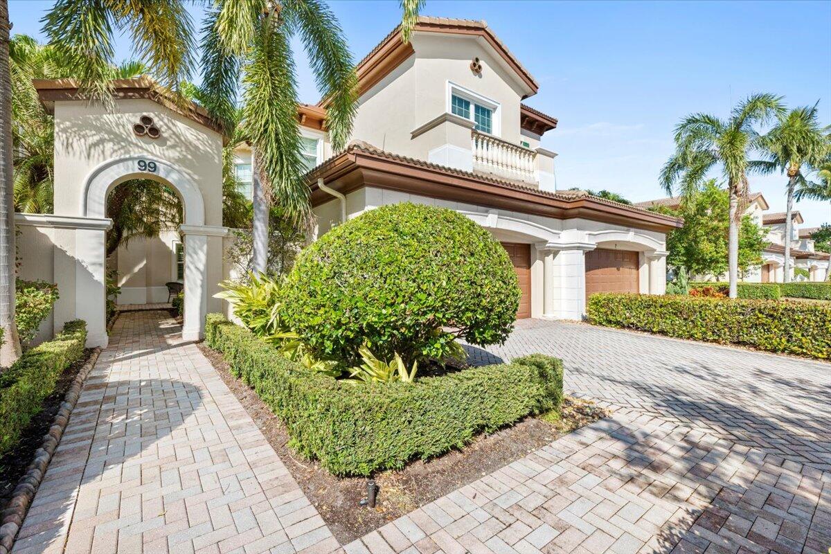 99 Tresana Boulevard 5