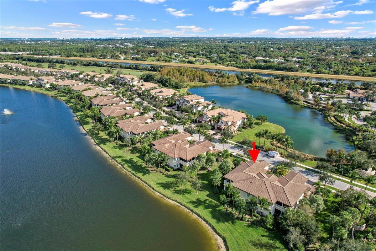 99 Tresana Boulevard 5