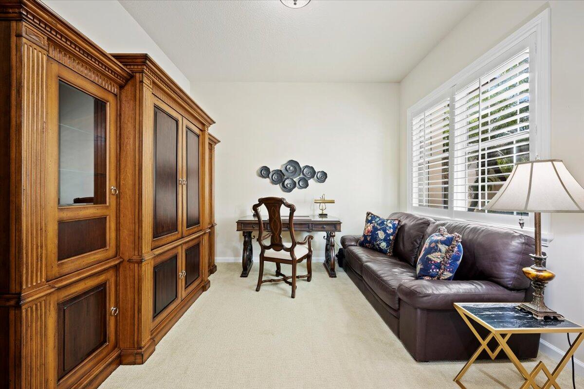 99 Tresana Boulevard 5