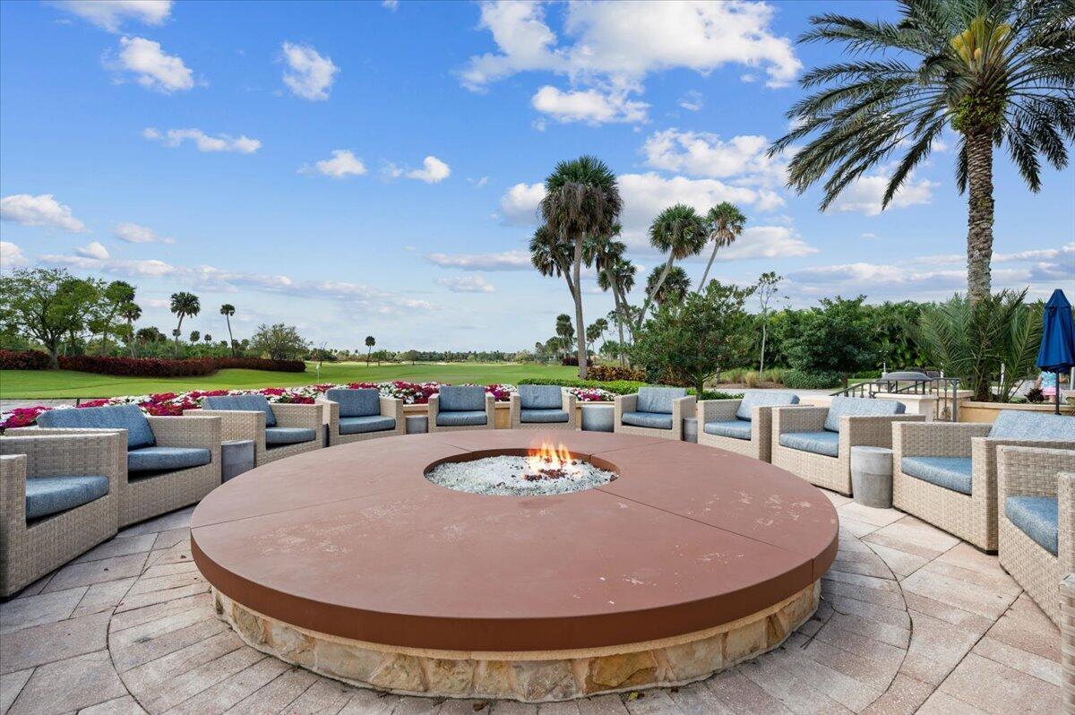 99 Tresana Boulevard 5