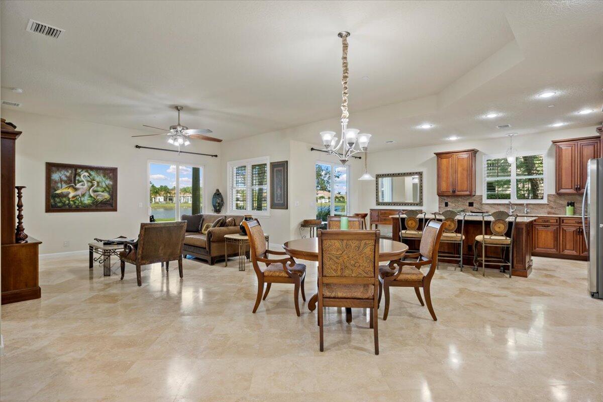 99 Tresana Boulevard 5