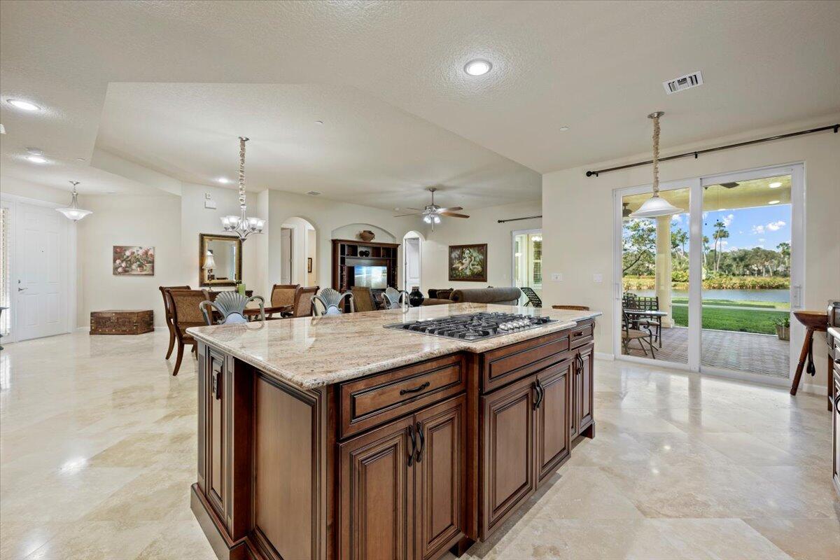 99 Tresana Boulevard 5