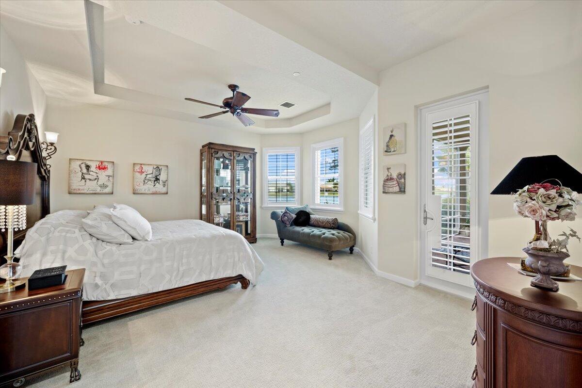 99 Tresana Boulevard 5