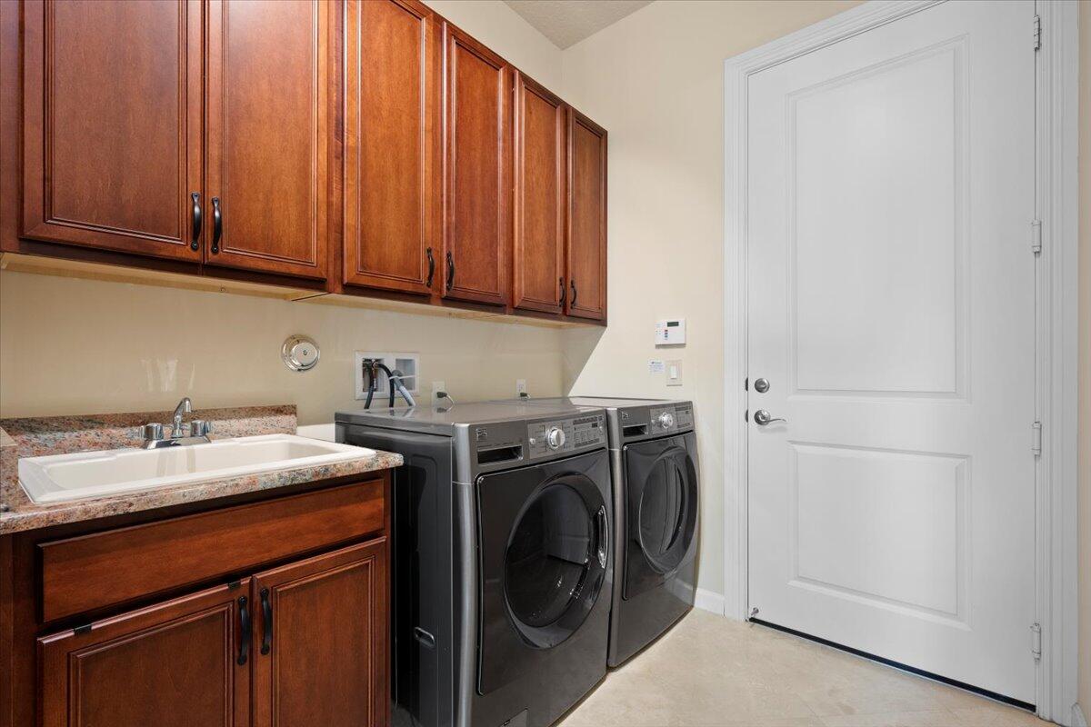 99 Tresana Boulevard 5