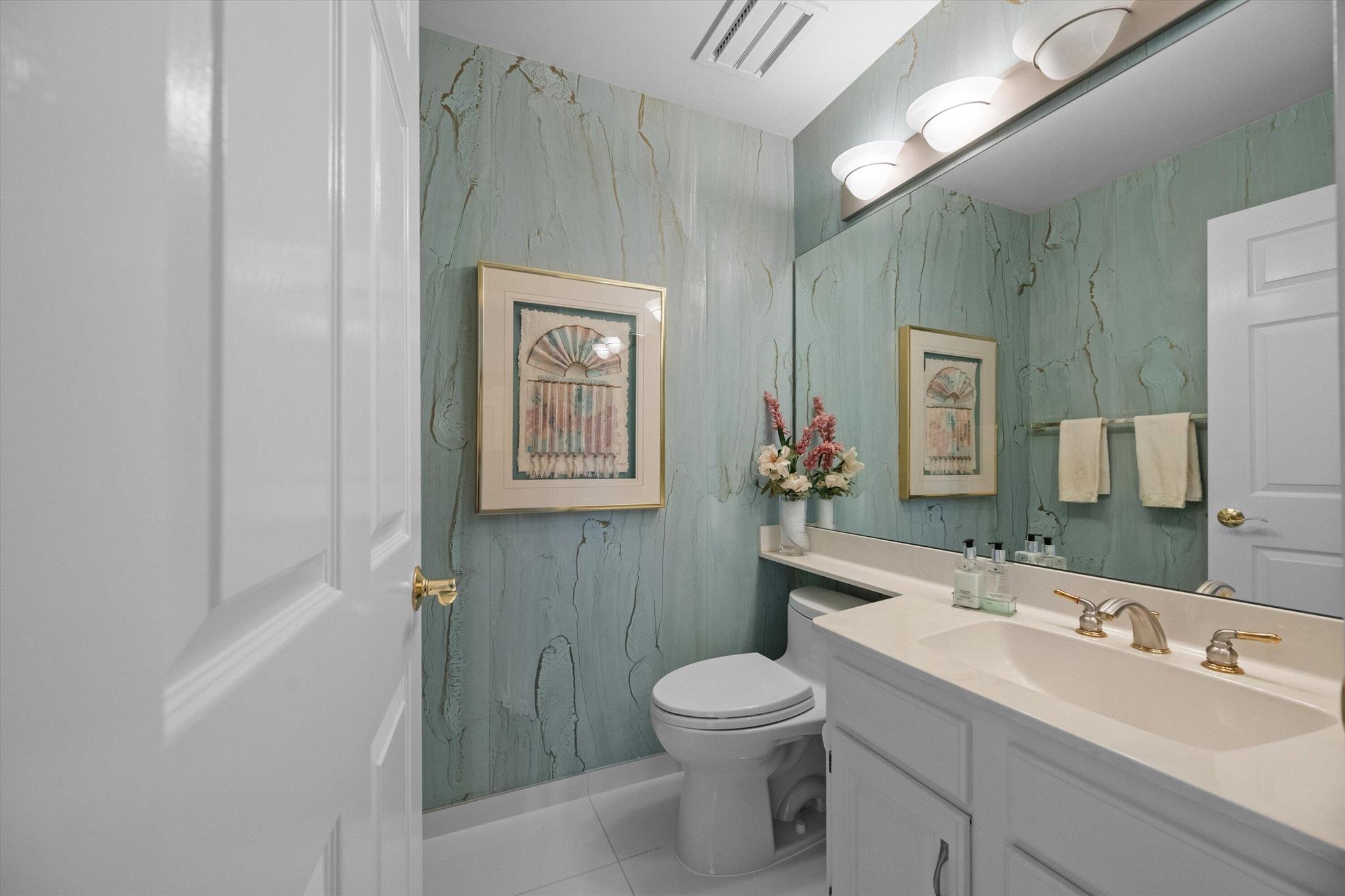 3506 Lantern Bay Drive