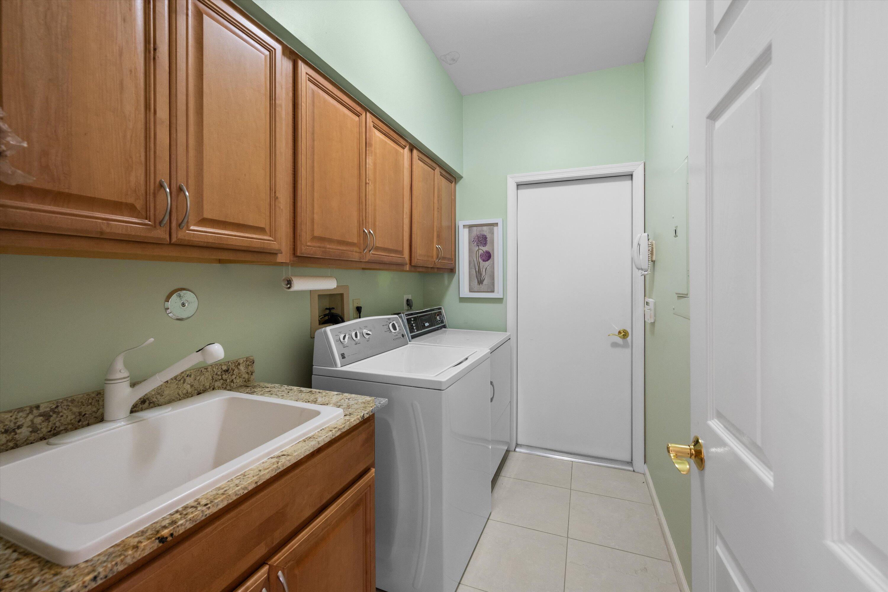 3506 Lantern Bay Drive