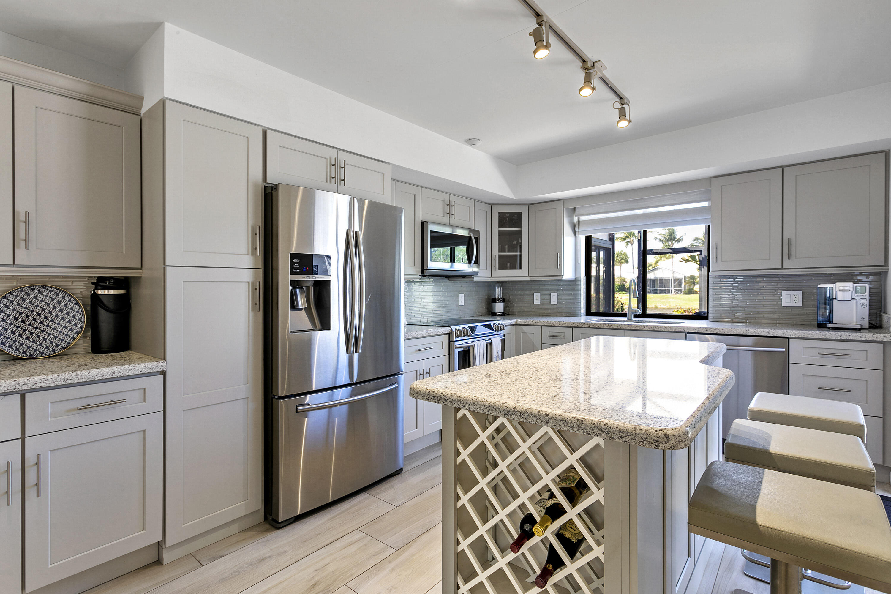 3697 Cape Pointe Circle