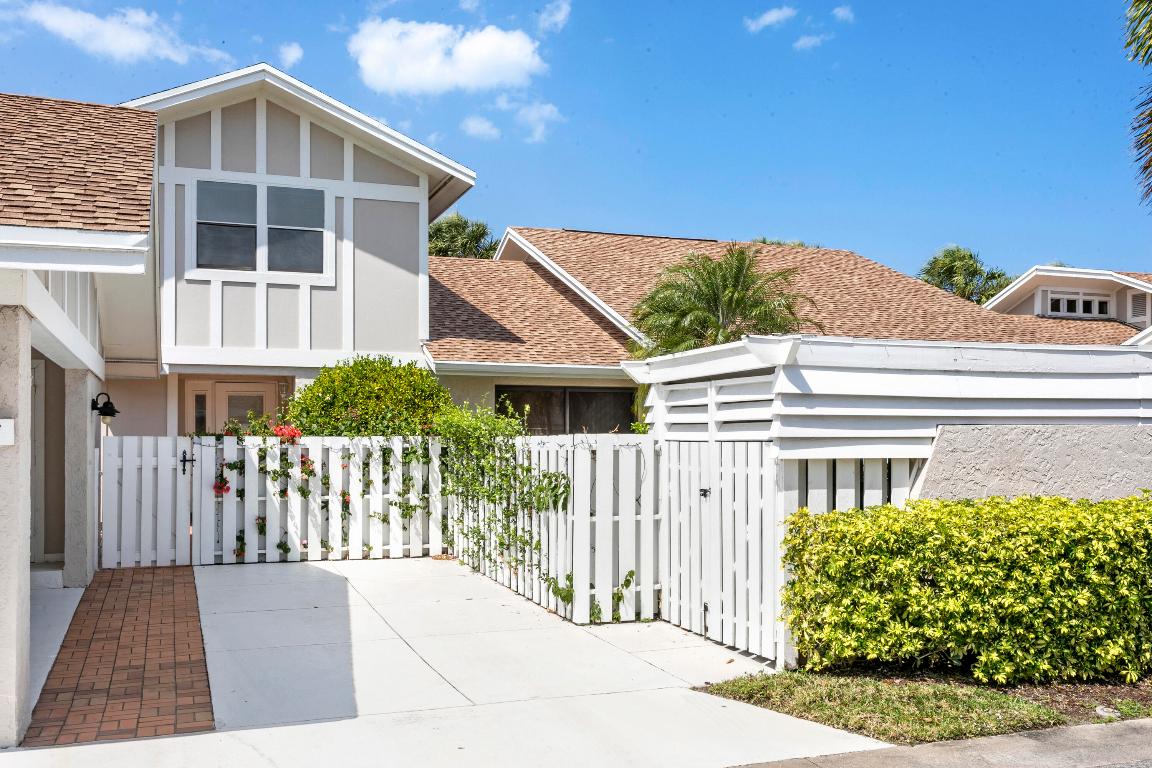 3697 Cape Pointe Circle