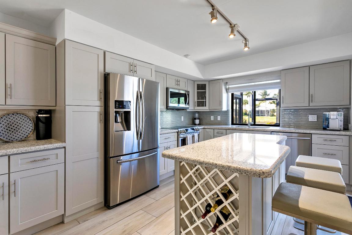 3697 Cape Pointe Circle