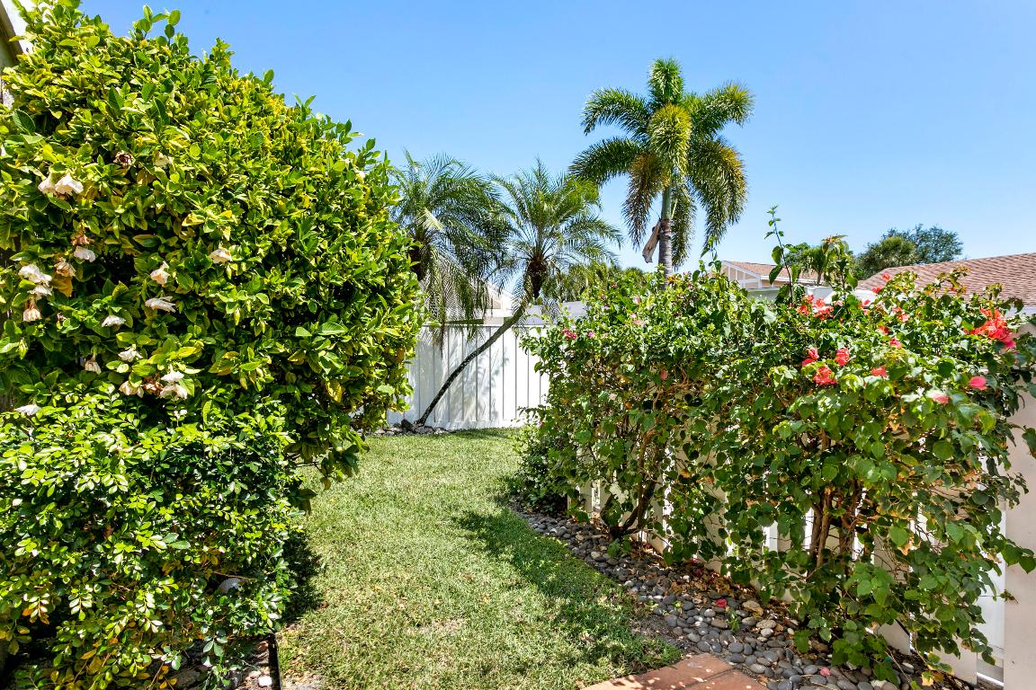 3697 Cape Pointe Circle