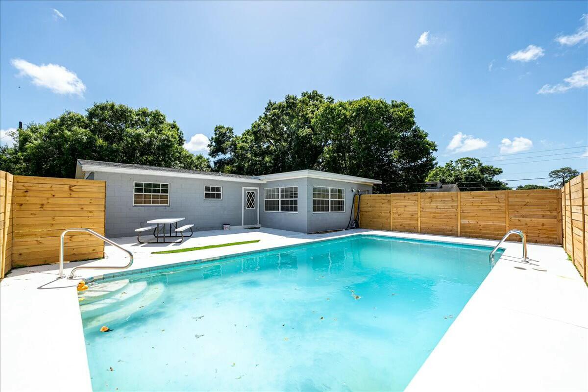 2410 Nebraska Avenue