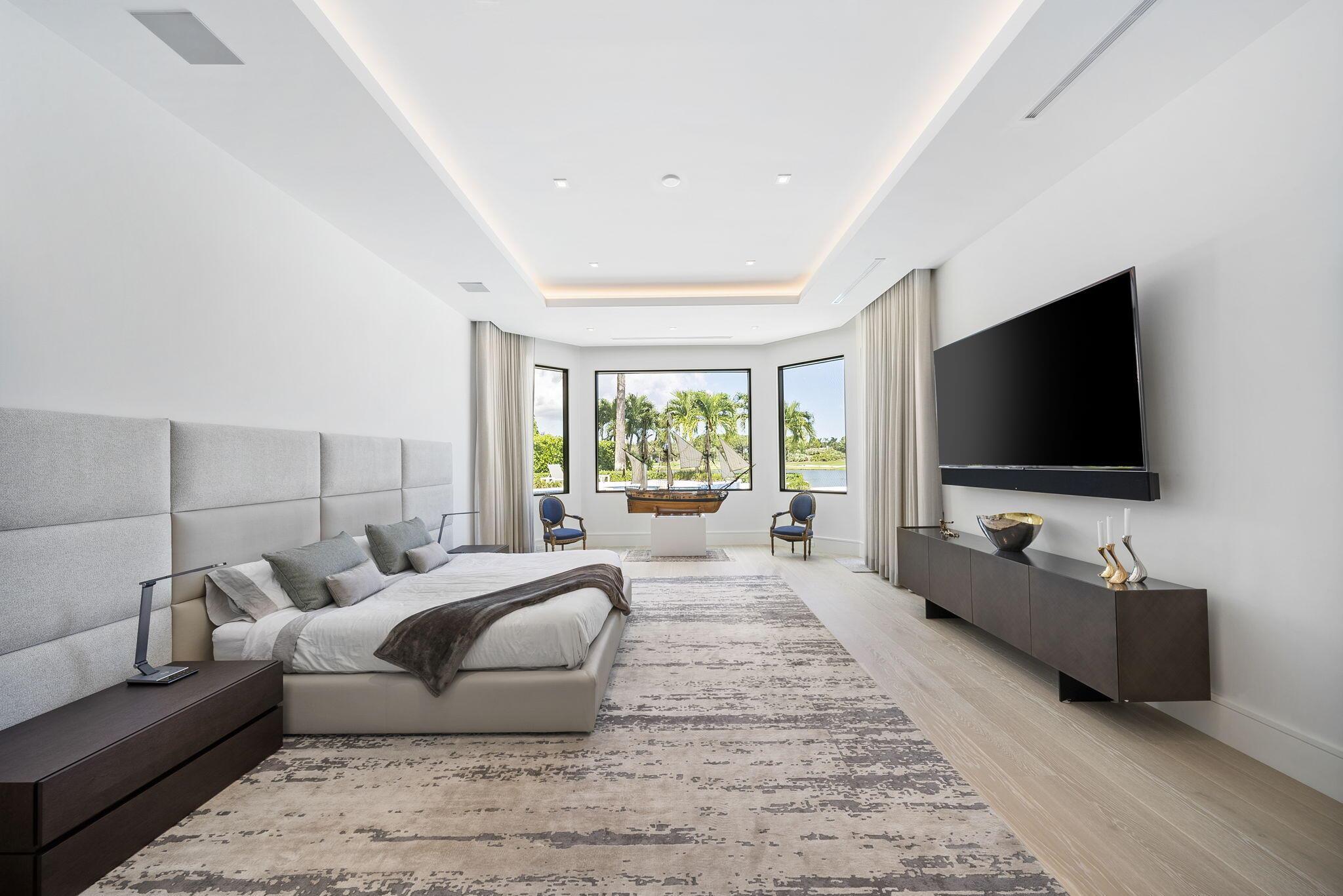208 Locha Drive