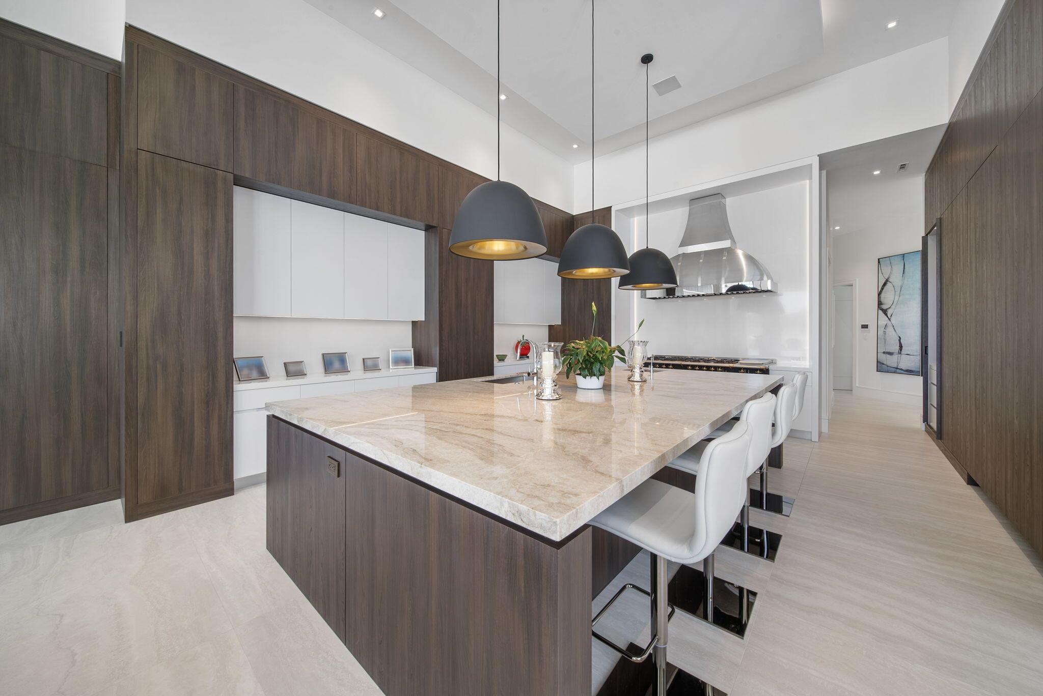 208 Locha Drive