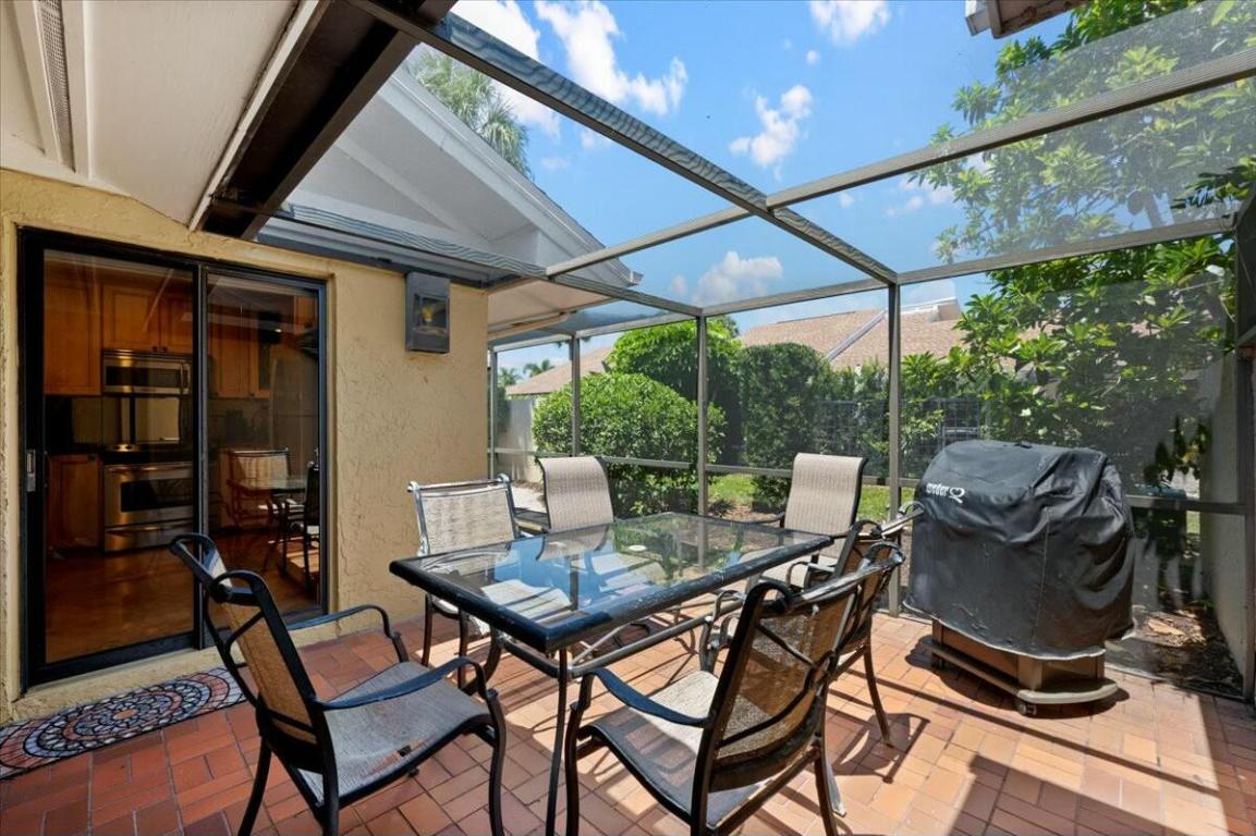 17210 Fownes Crescent