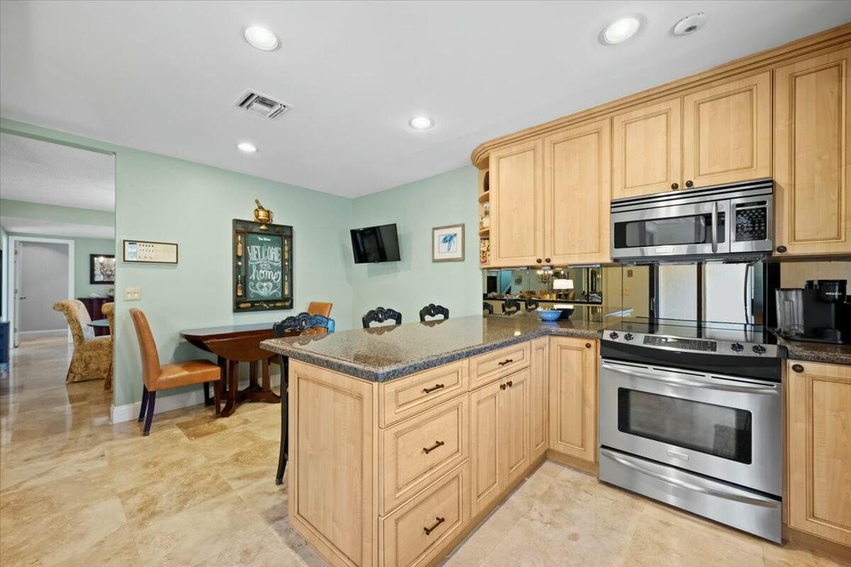 17210 Fownes Crescent