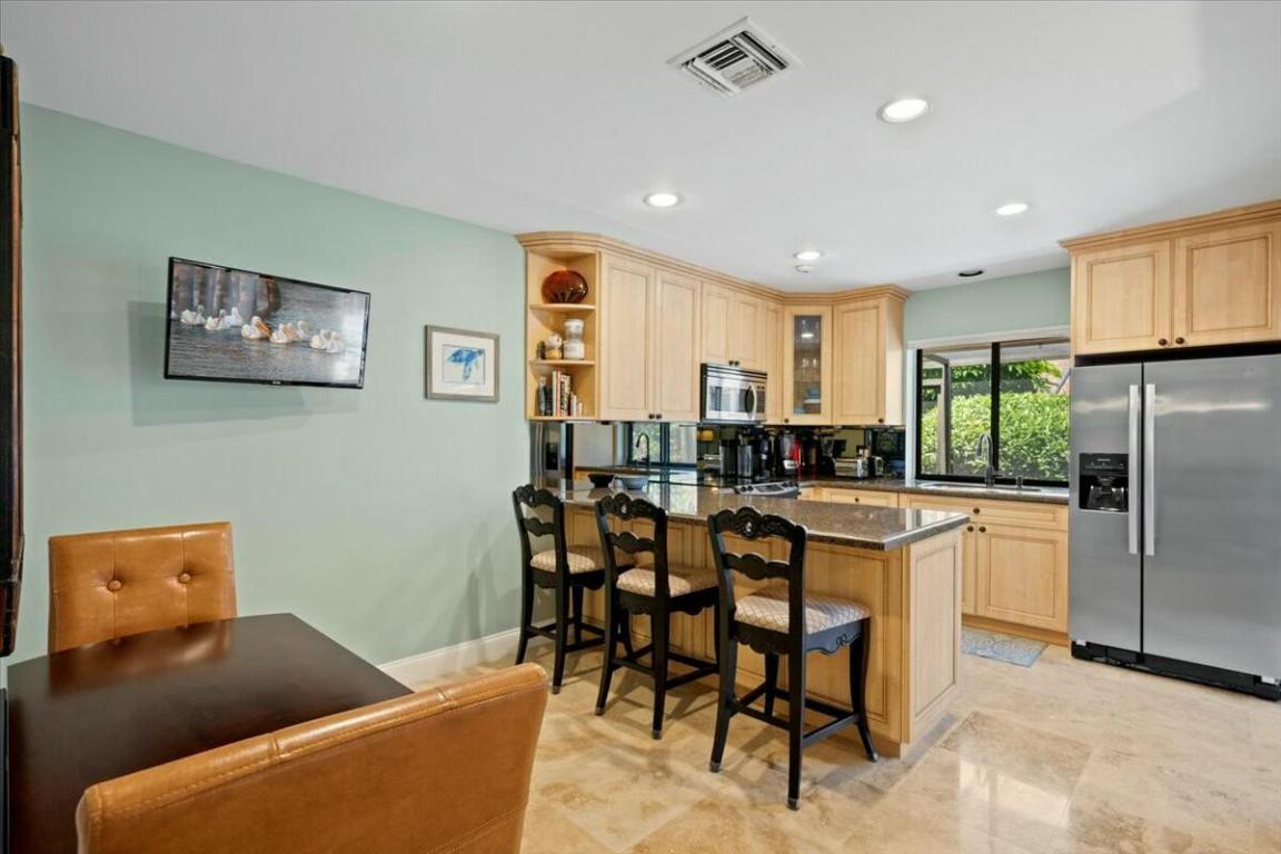 17210 Fownes Crescent