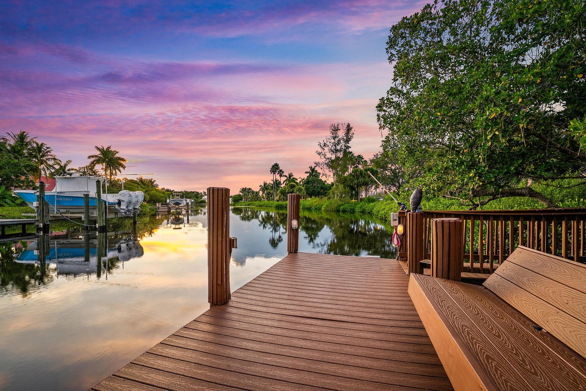 18669 SE Palm Island Lane