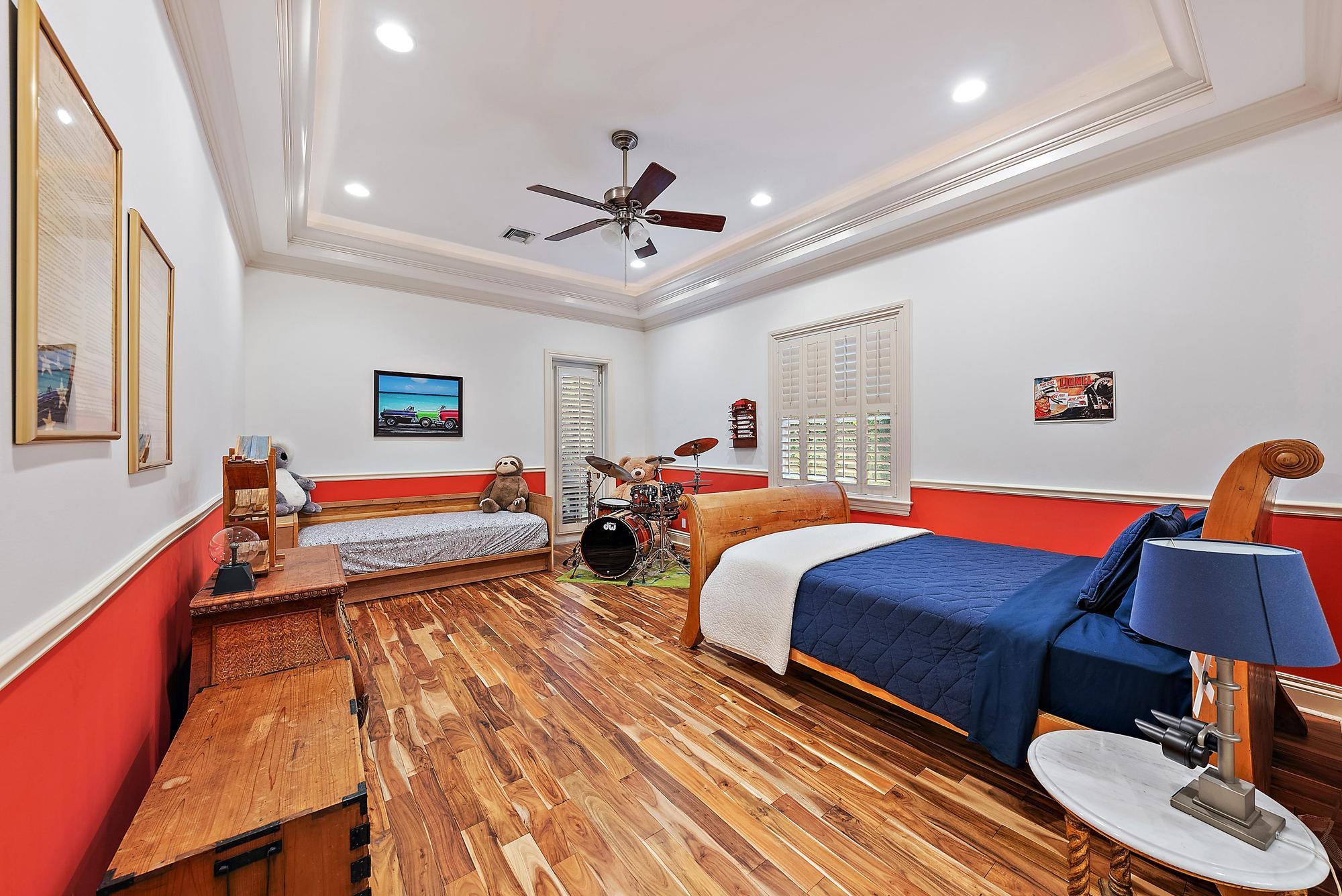 18669 SE Palm Island Lane