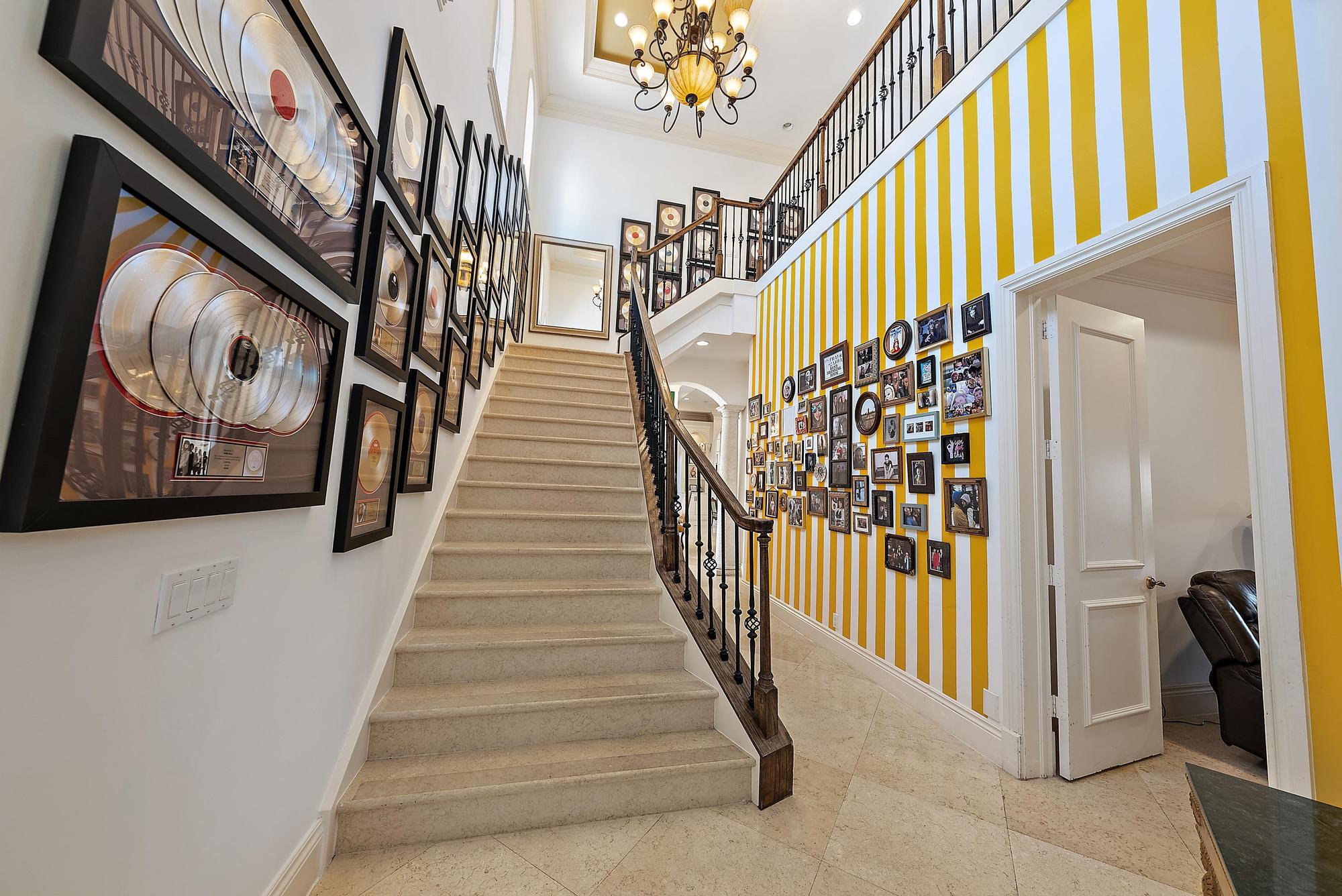 18669 SE Palm Island Lane