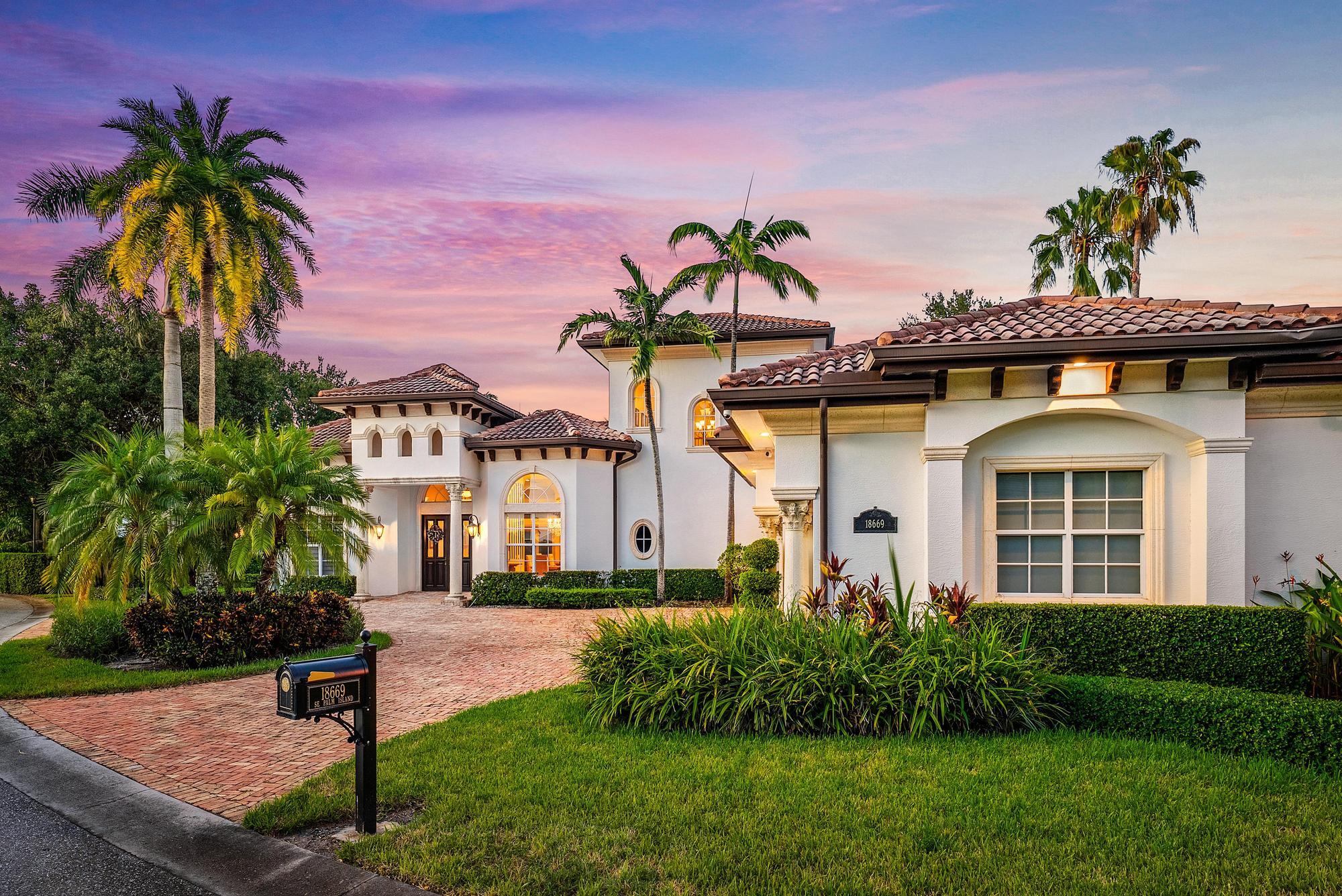 18669 SE Palm Island Lane