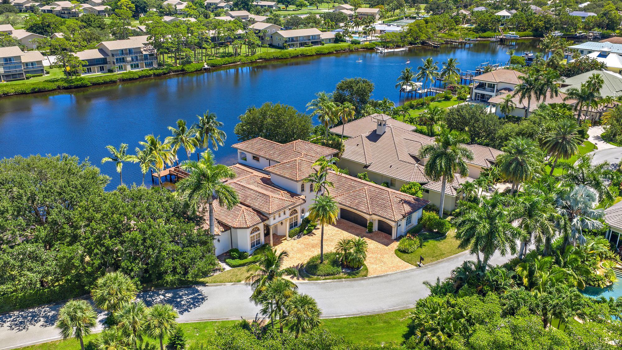 18669 SE Palm Island Lane