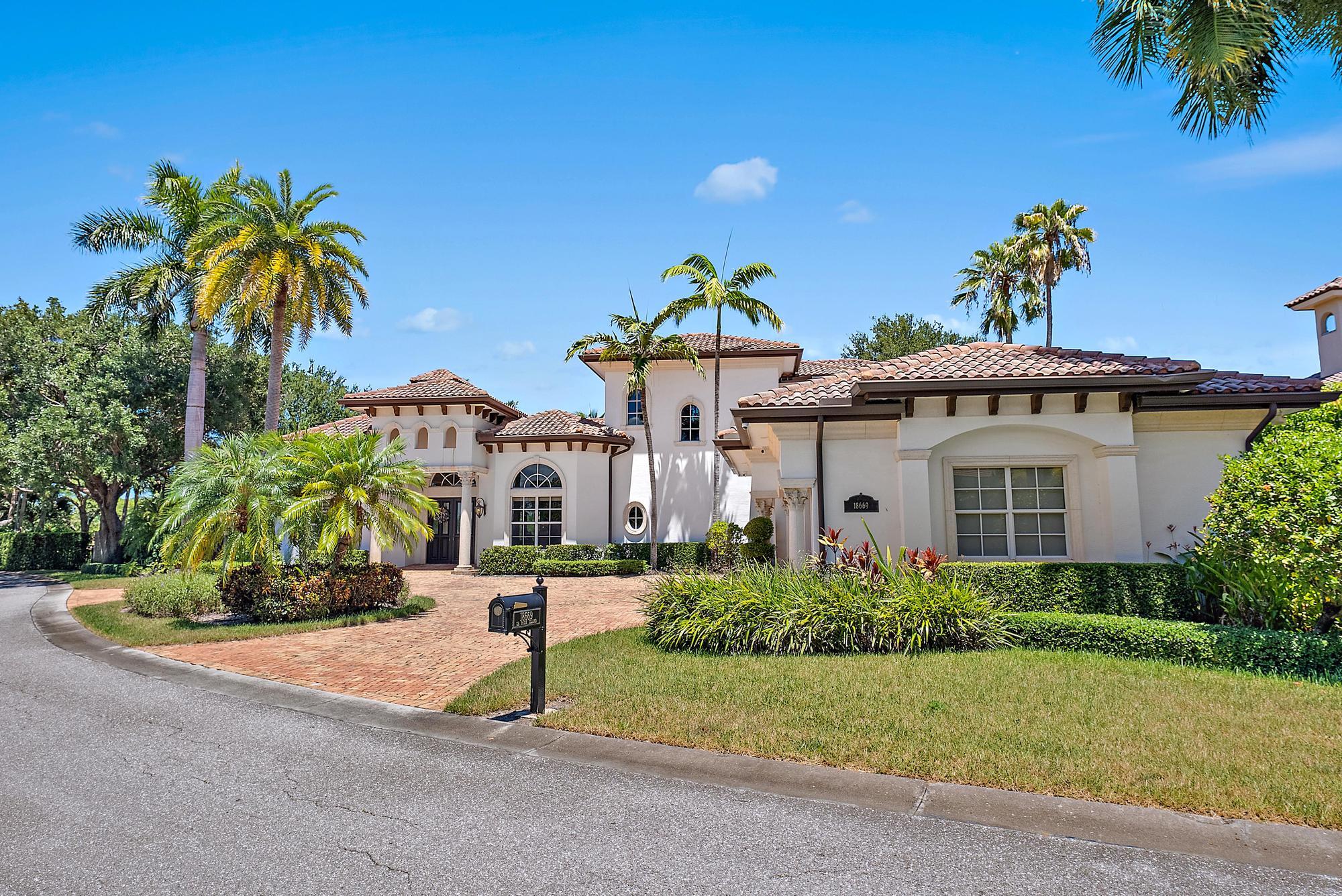 18669 SE Palm Island Lane