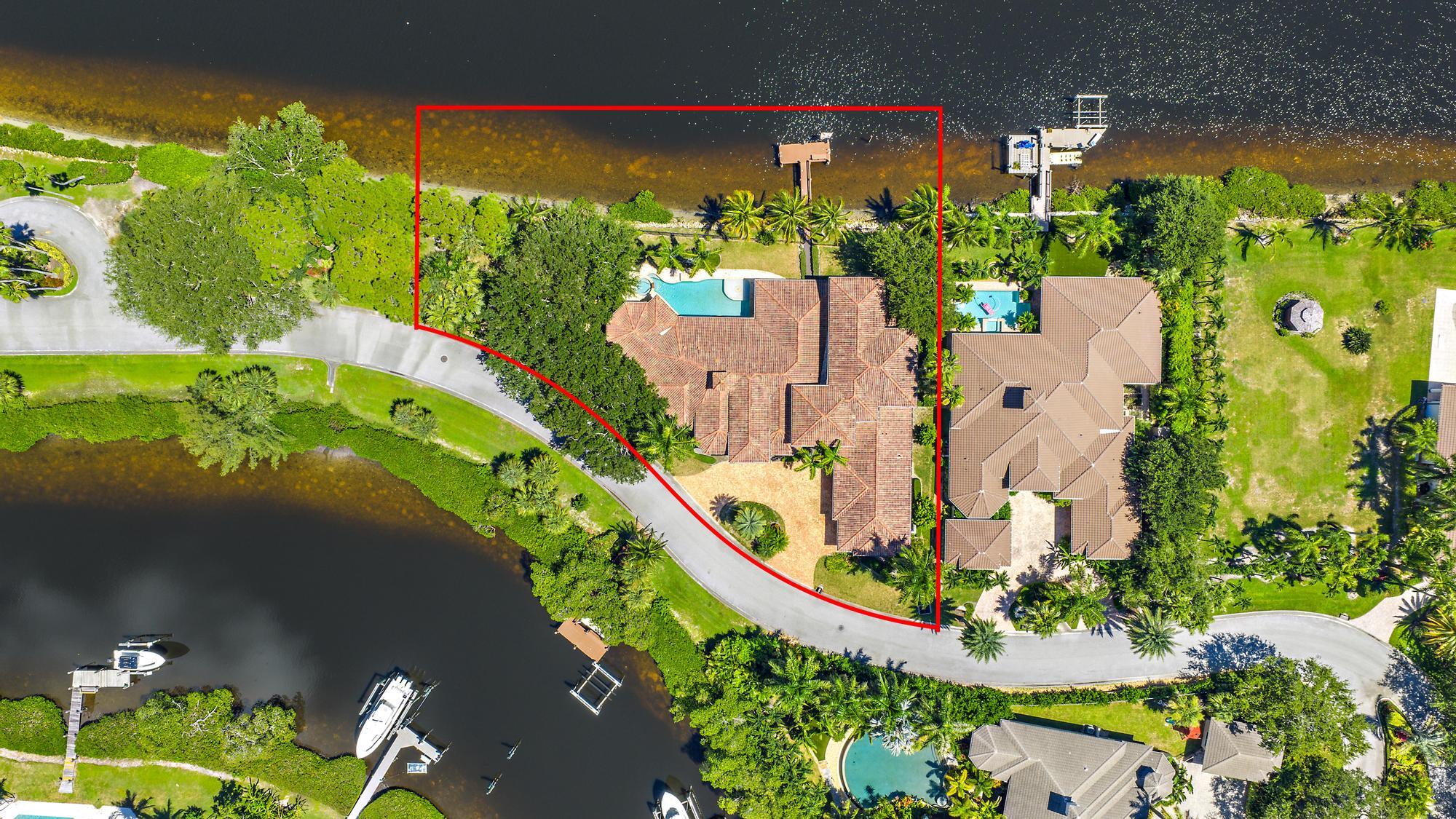 18669 SE Palm Island Lane