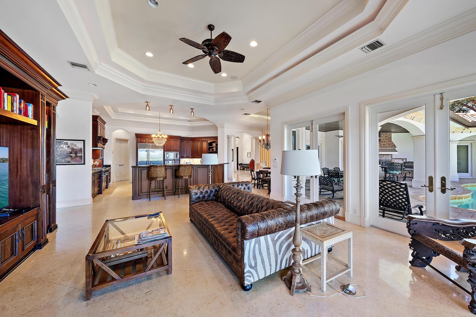 18669 SE Palm Island Lane