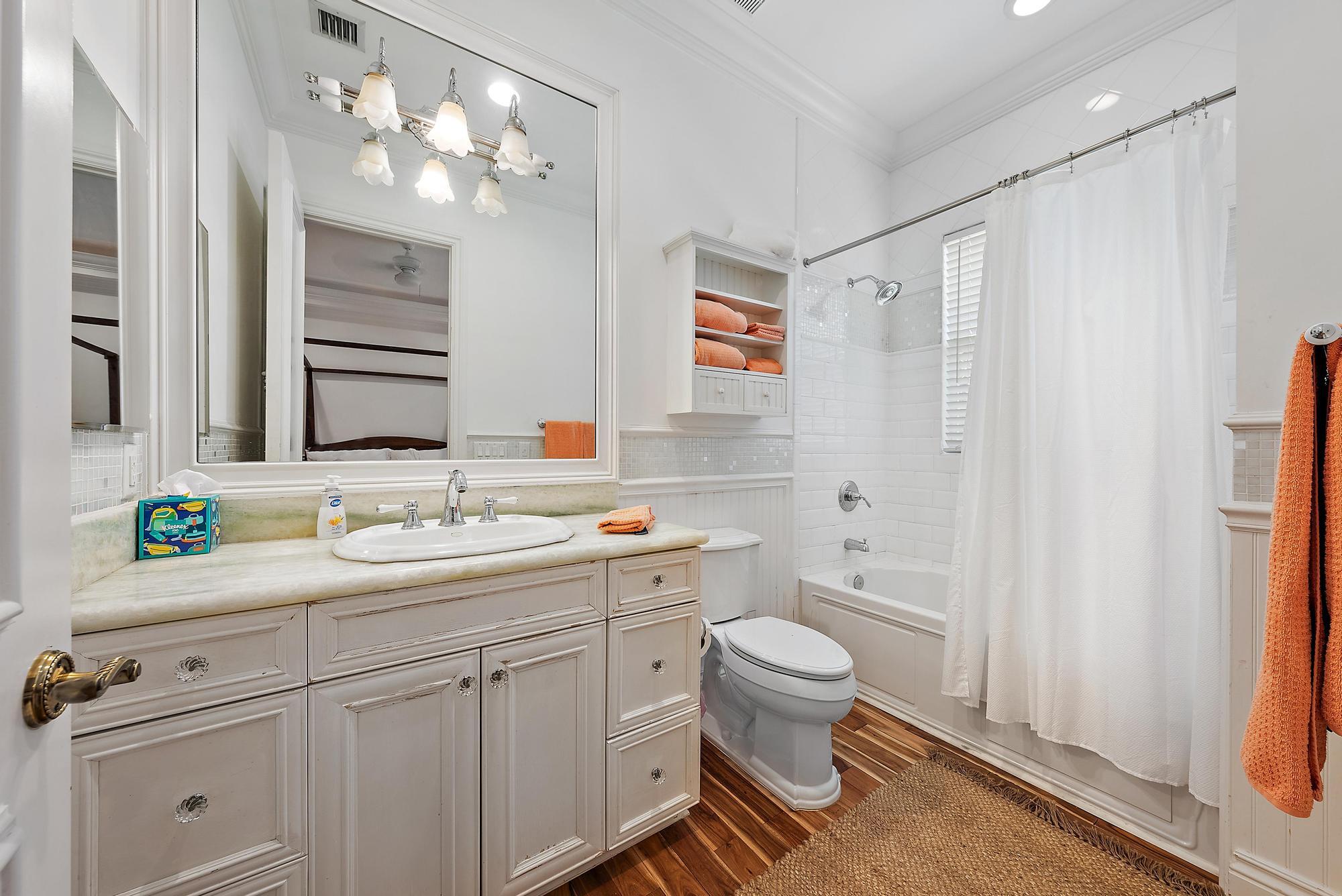 18669 SE Palm Island Lane