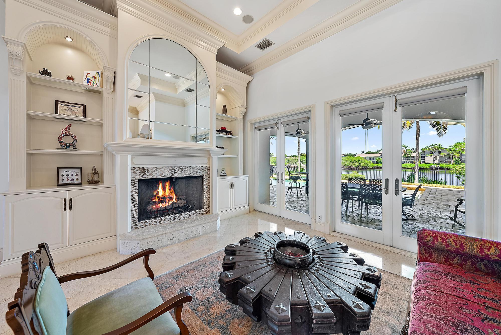 18669 SE Palm Island Lane