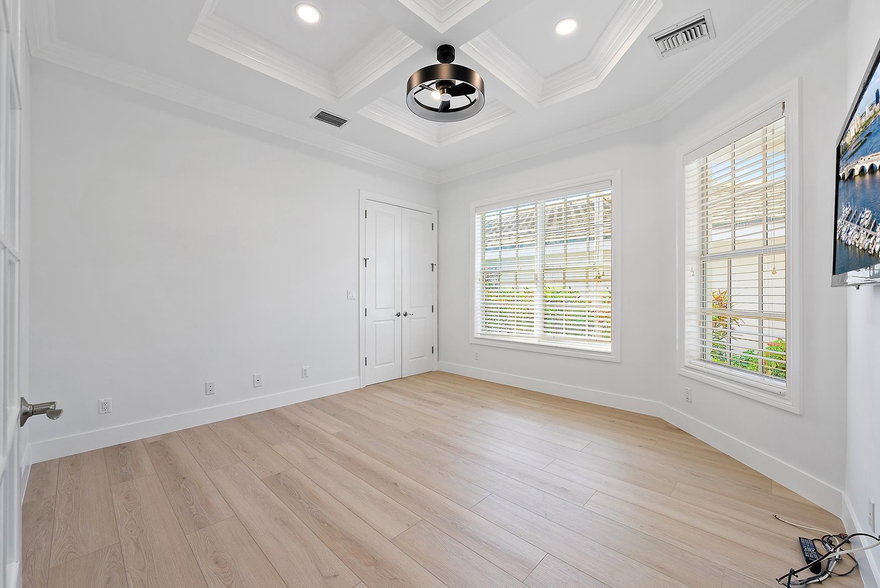 17065 Bay Street