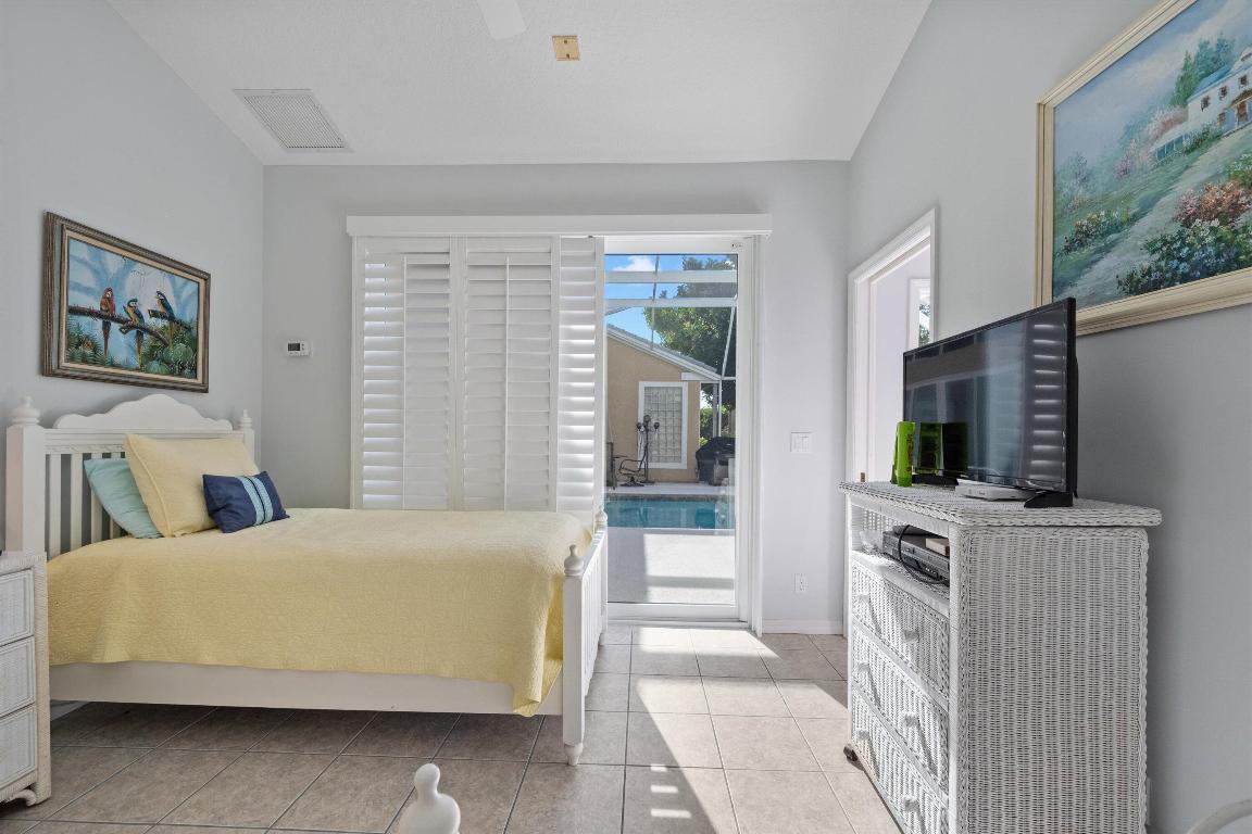 17104 Crossgate Drive