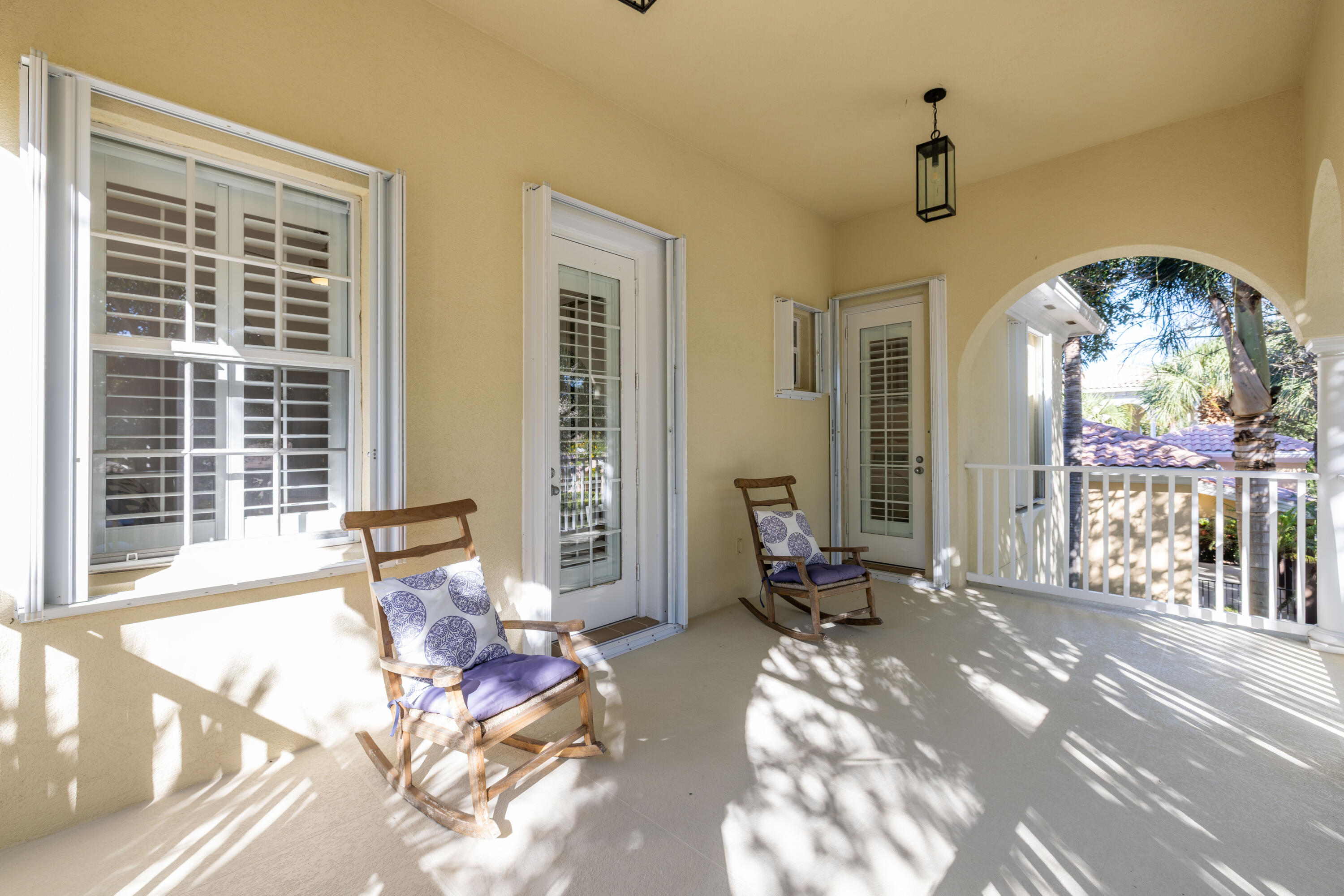 149 Savona Drive