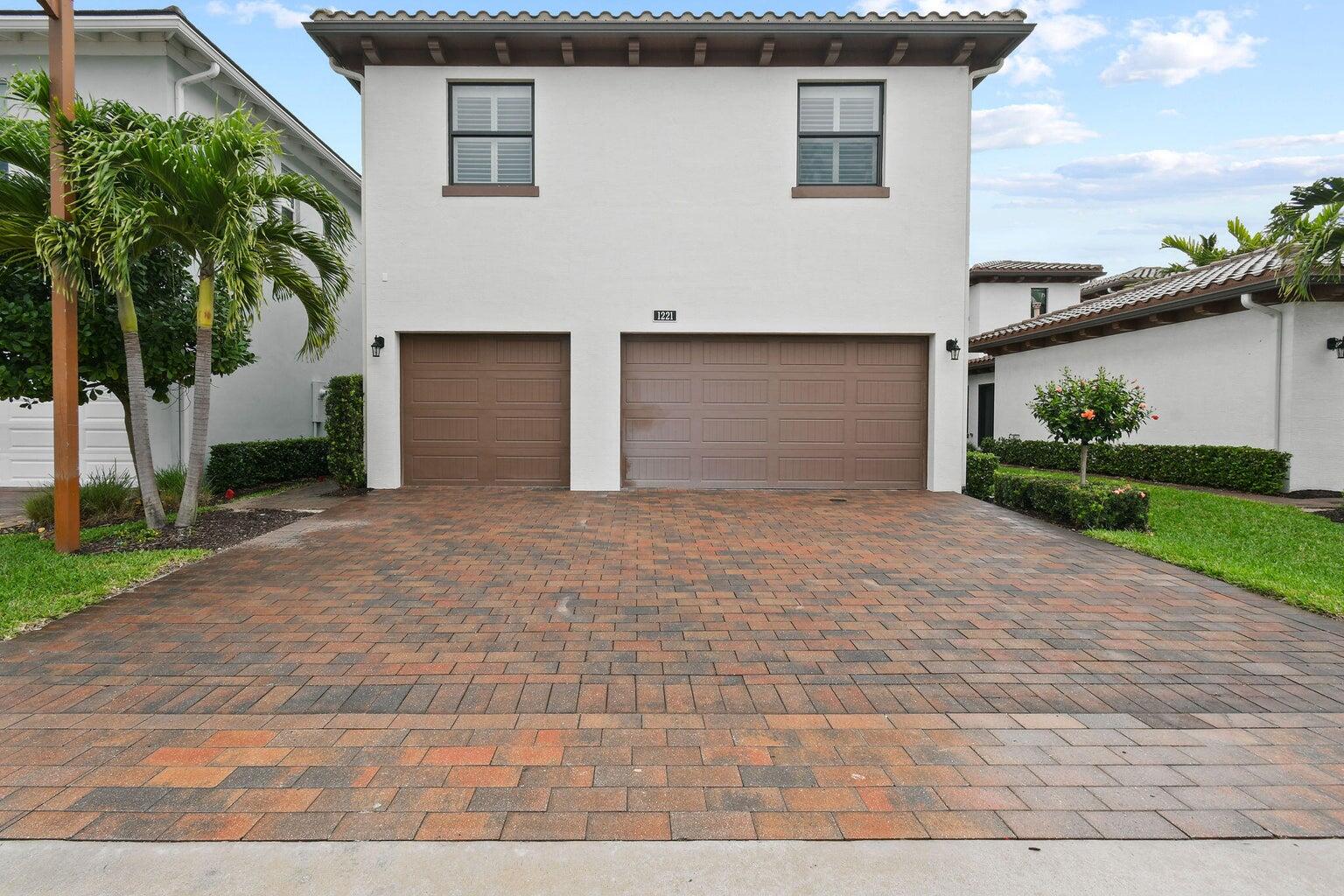 1221 Faulkner Terrace Terrace