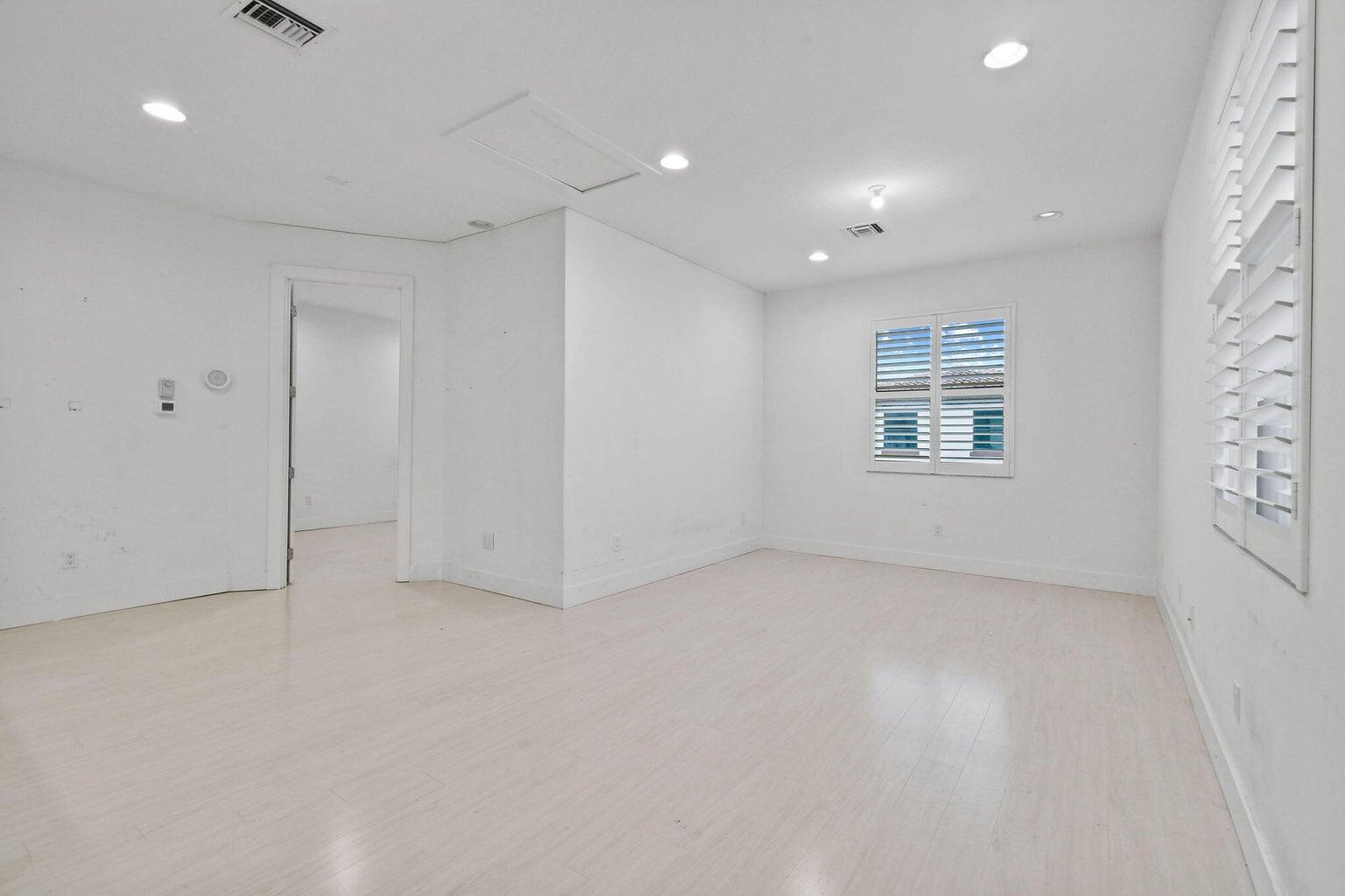 1221 Faulkner Terrace Terrace