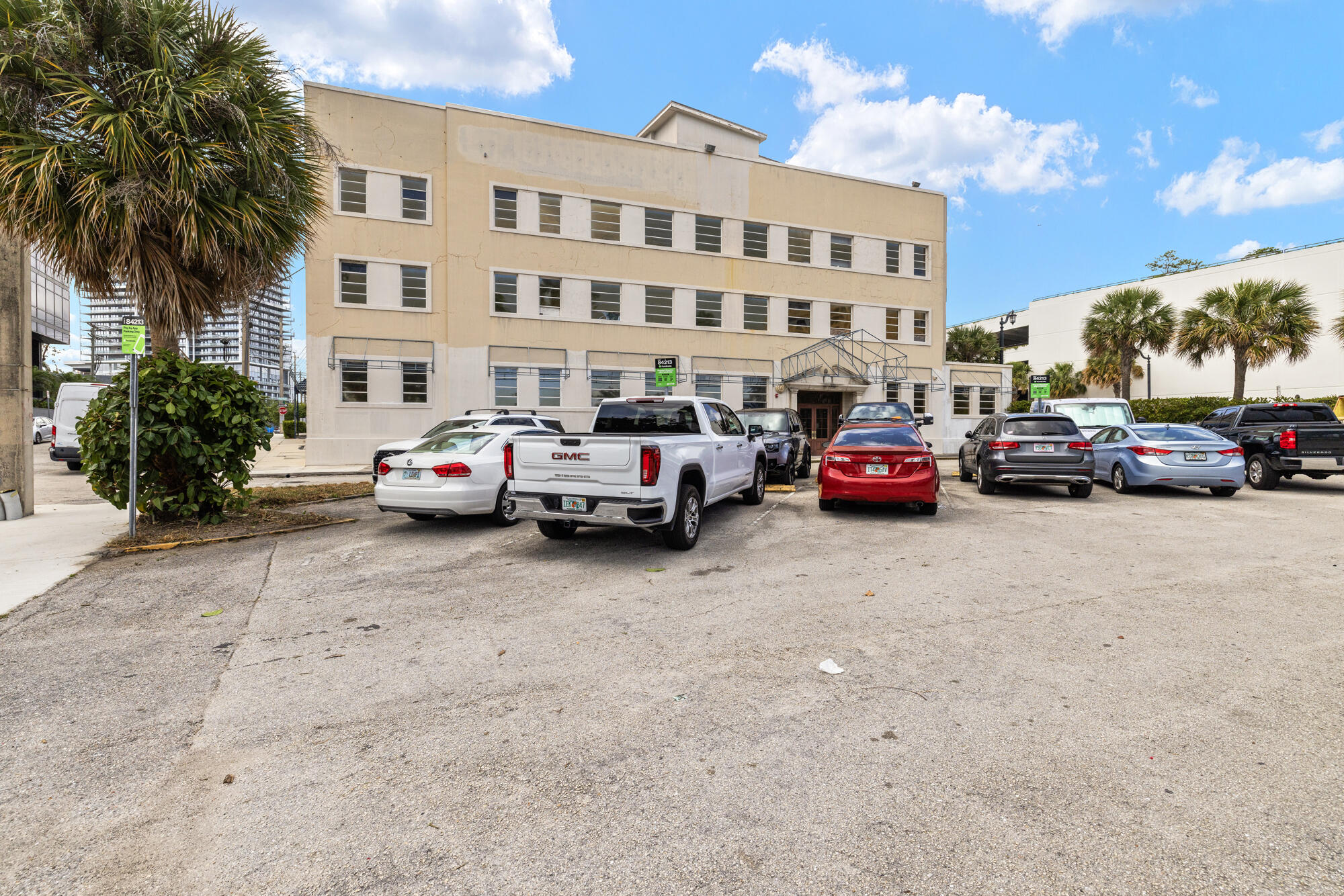 215 5th Street