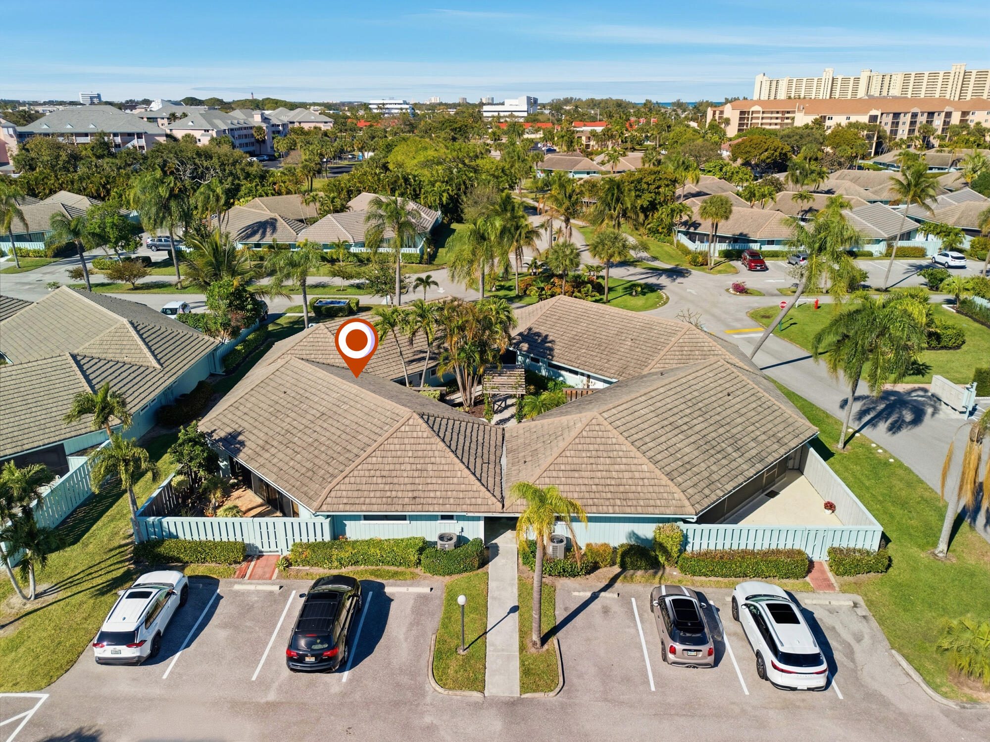 1127 E Seminole Avenue 9c