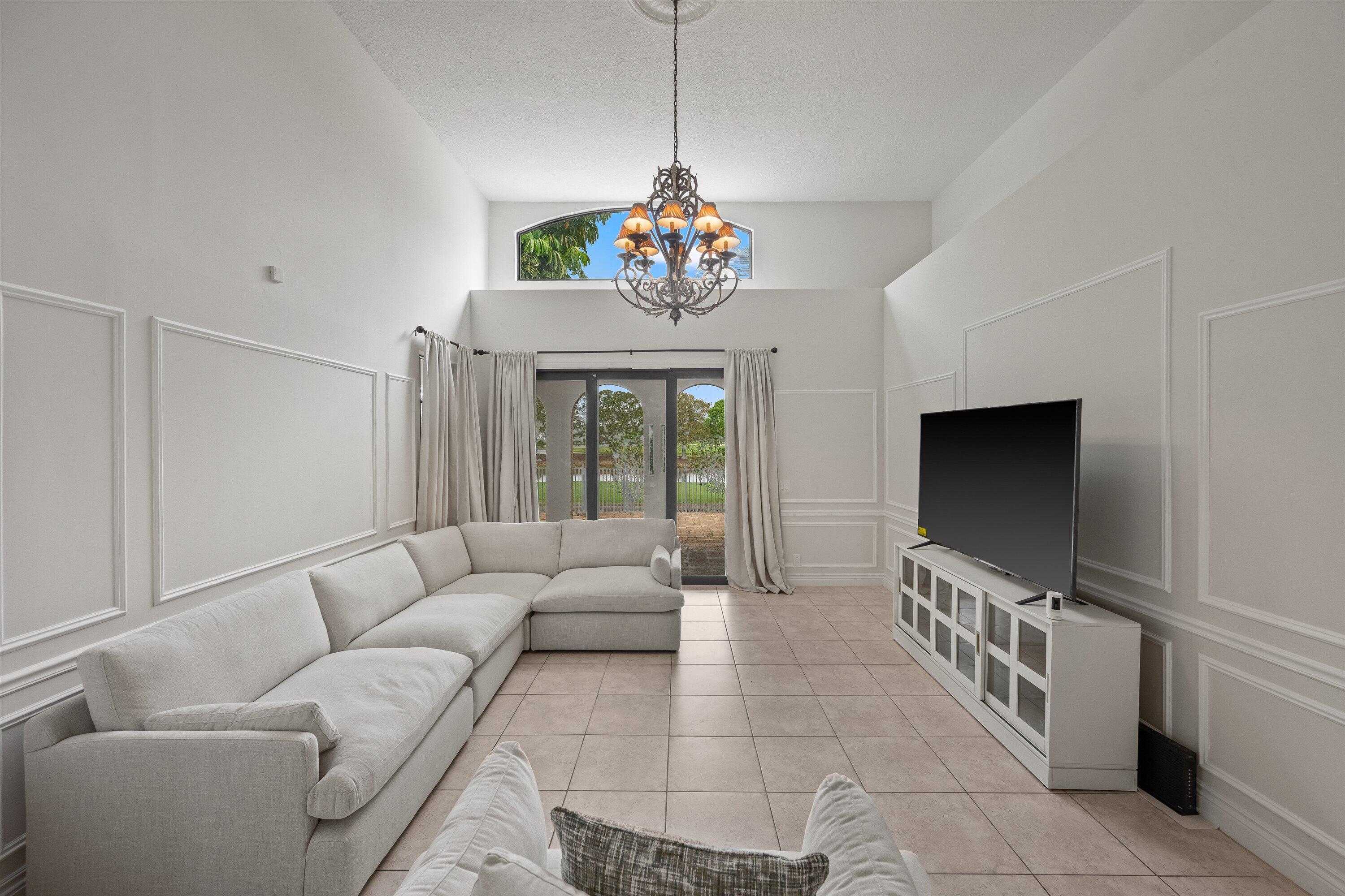 2055 Regents Boulevard