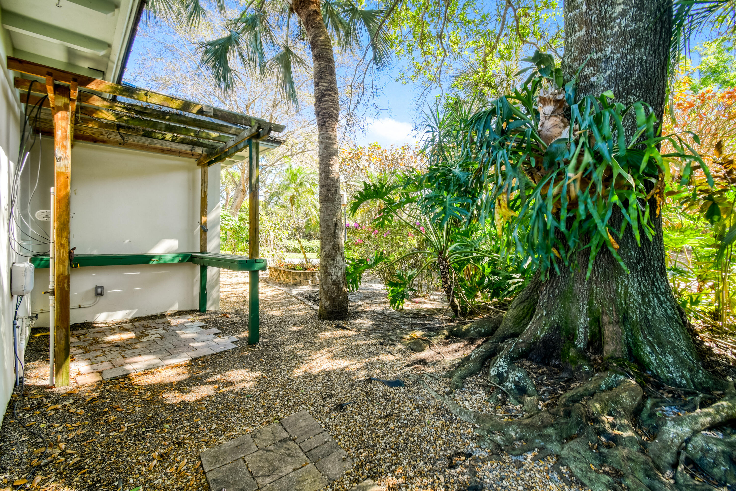 104 Weomi Lane