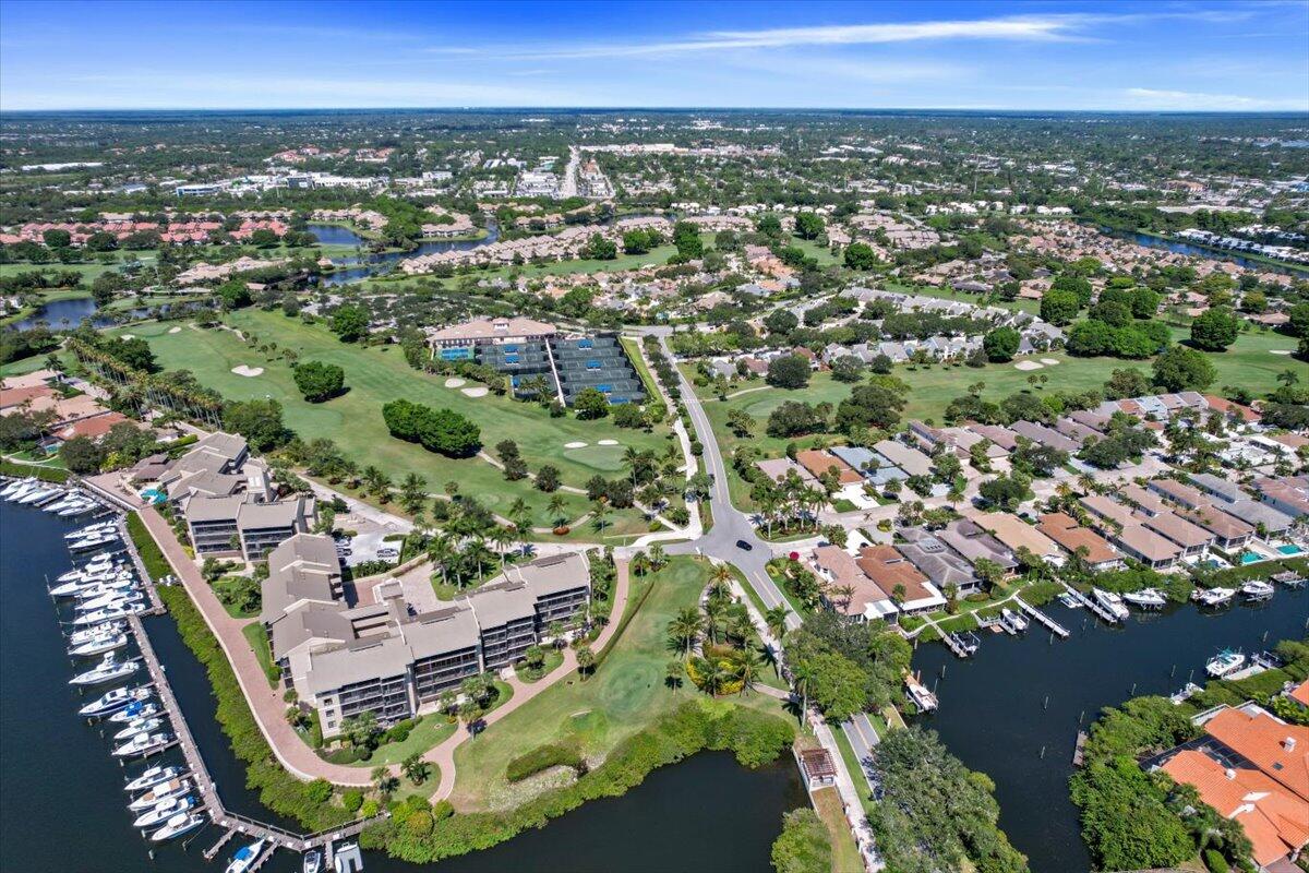17068 Traverse Circle