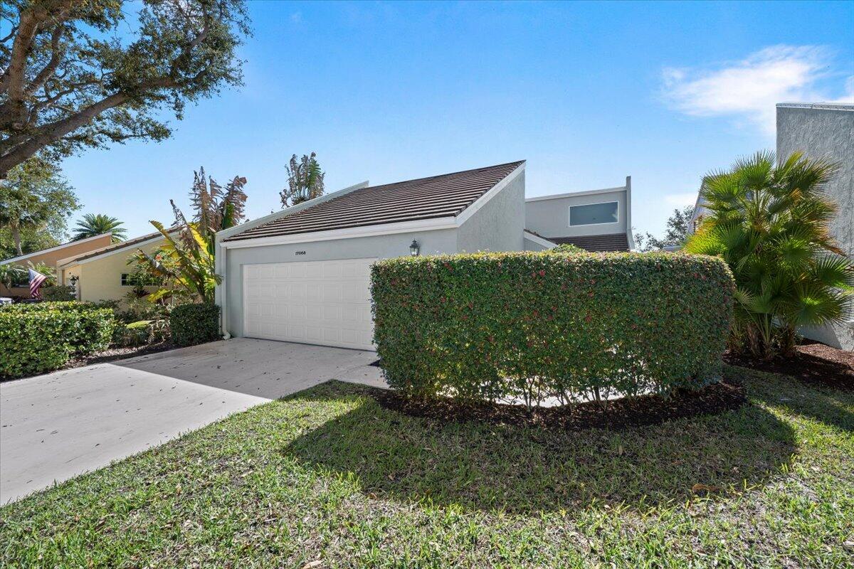 17068 Traverse Circle
